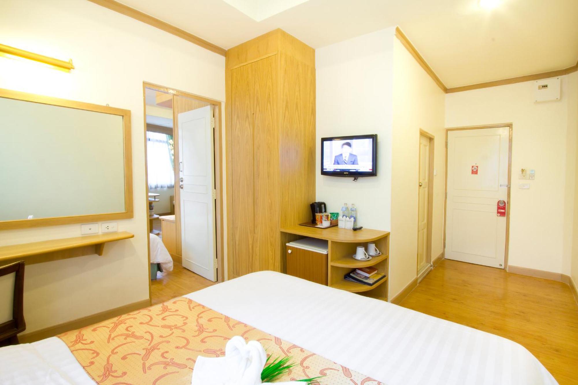 Family Room (4 Adults)
