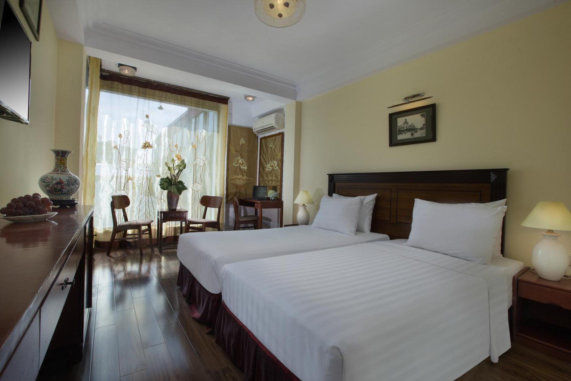 Deluxe Double or Twin Room with City View