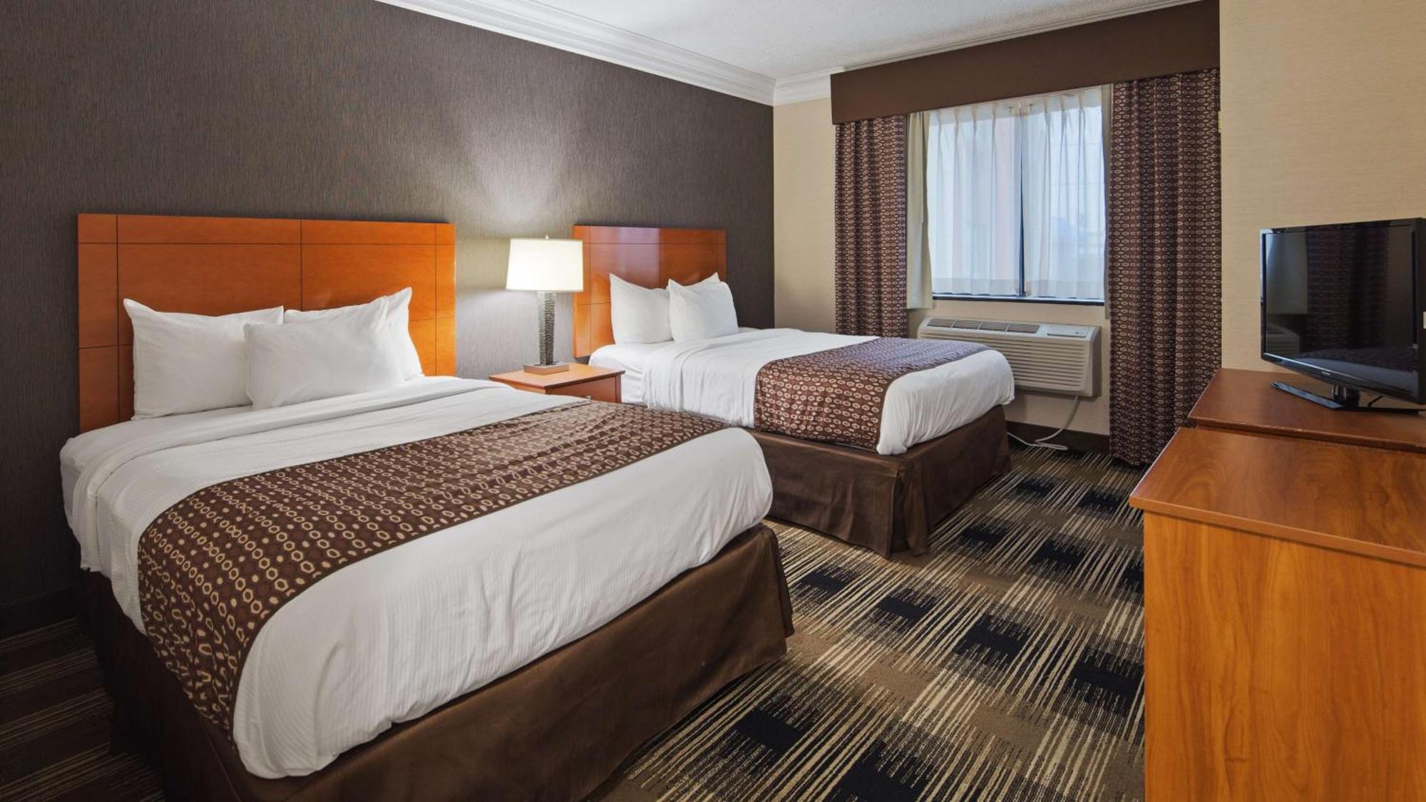 Double Suite with Two Double Beds, Sofa Bed and Separate Sitting Area - Non-Smoking