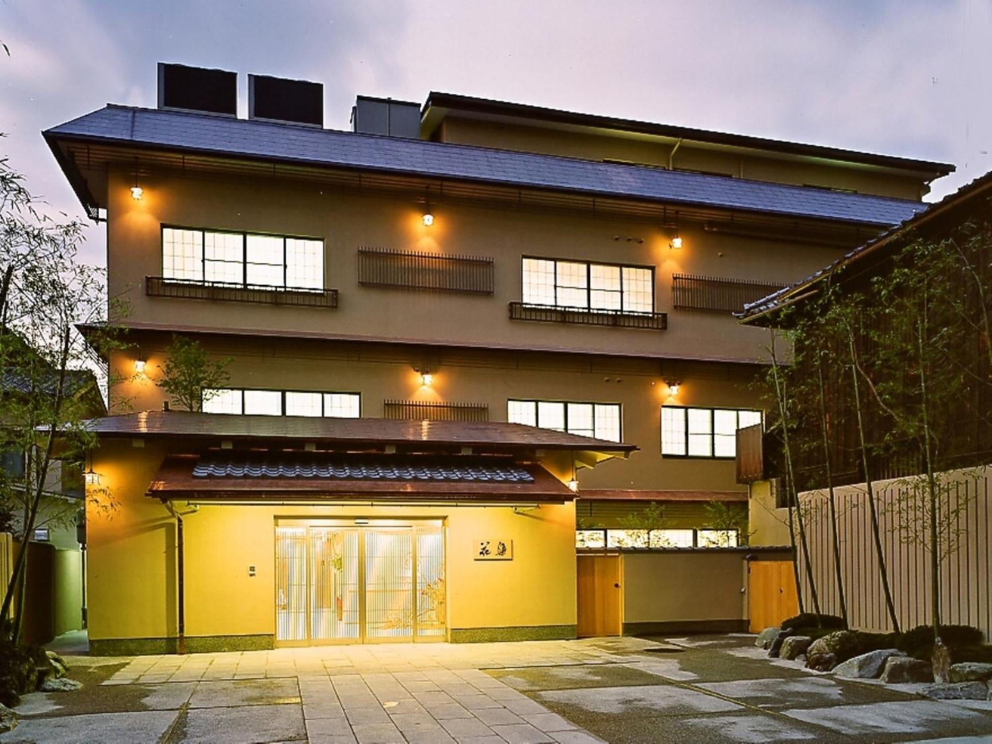 Japanese-Style Room with Twin Bed