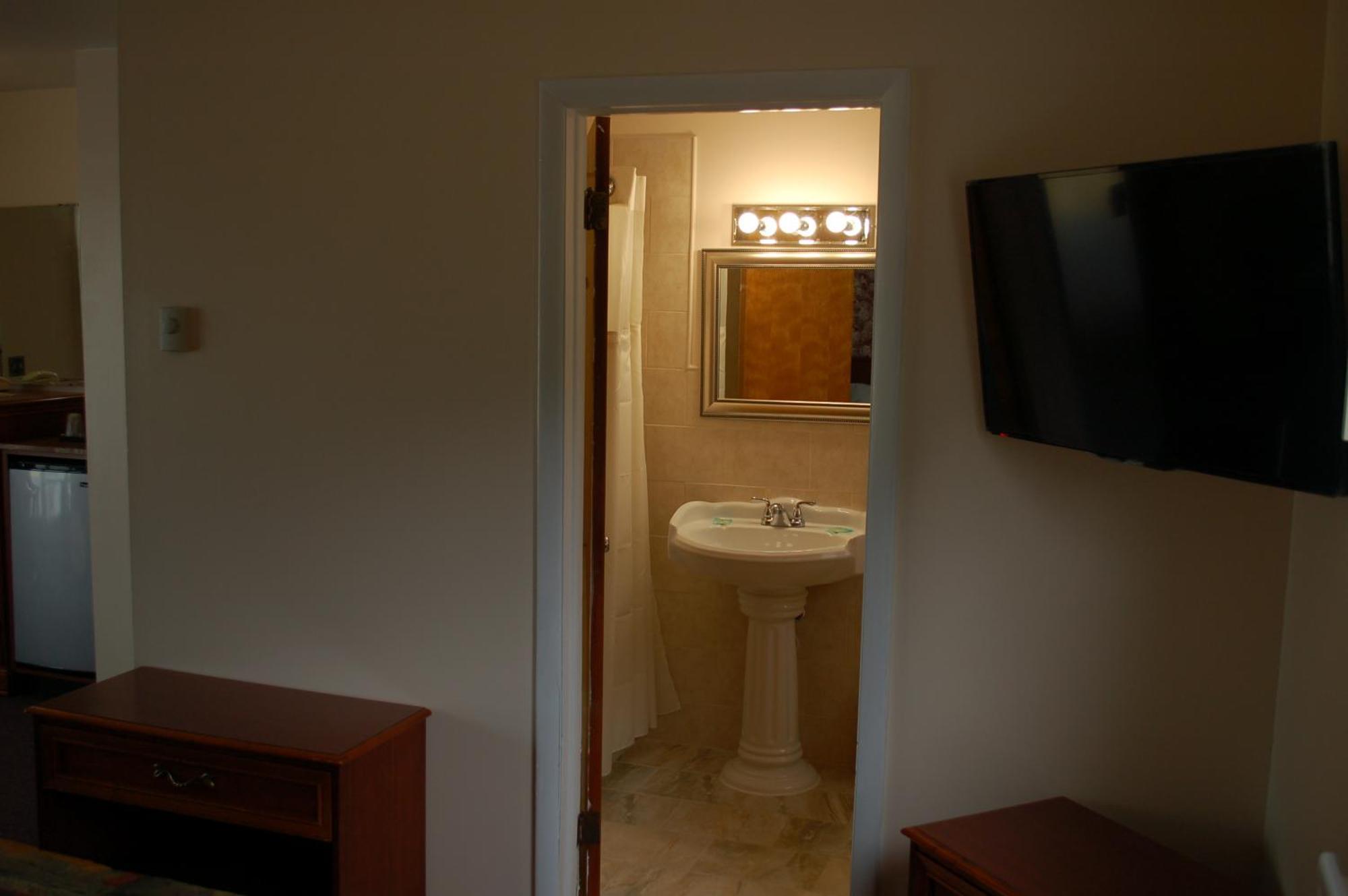 Superior Queen Room with Two Queen Beds