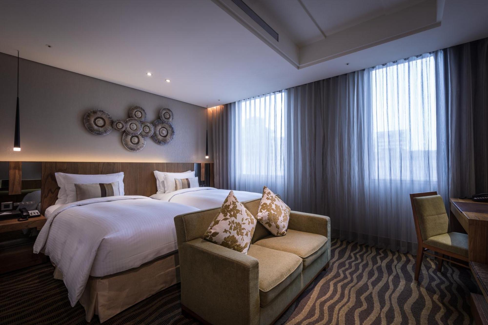 Business Twin Room with City View