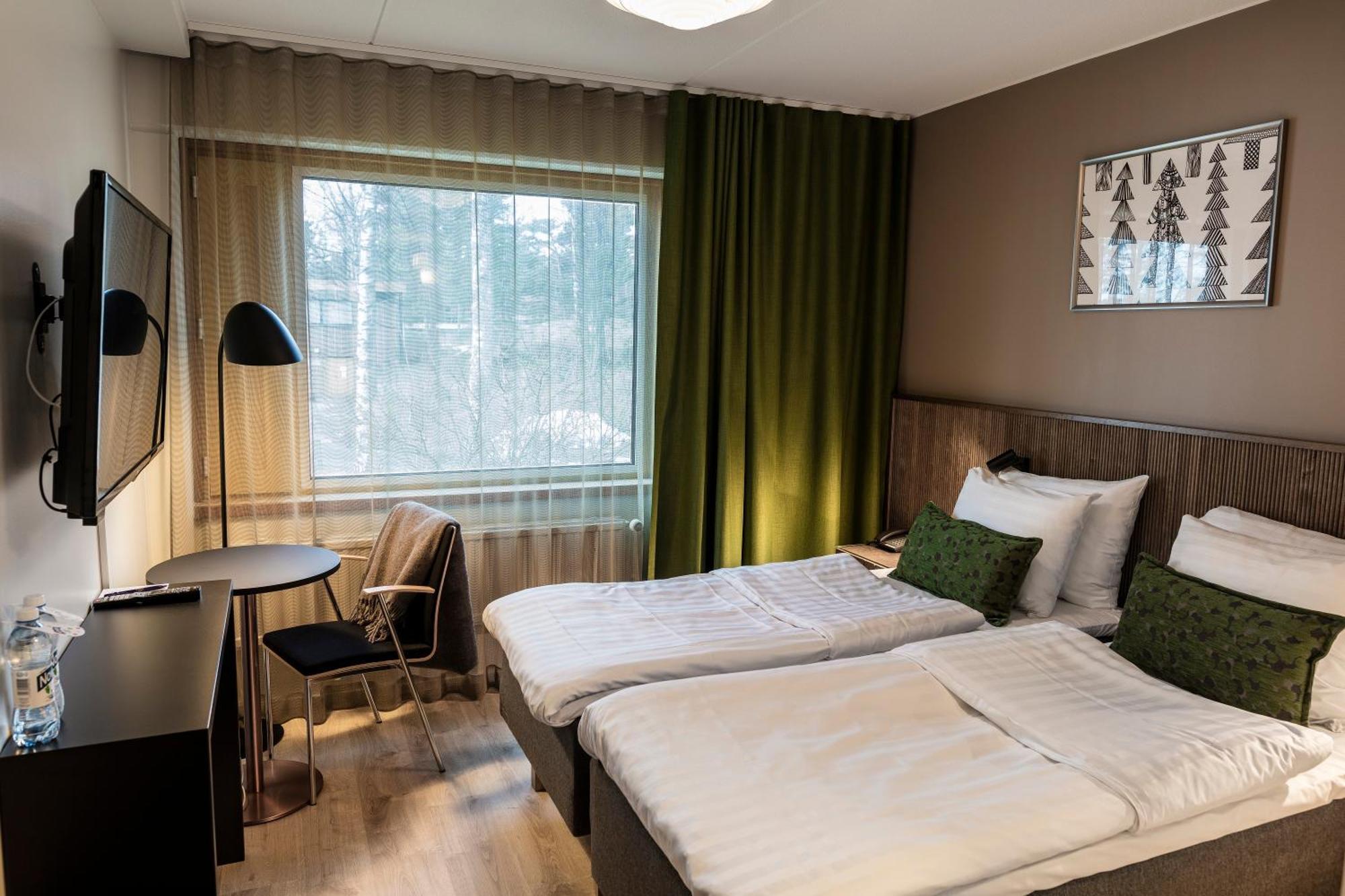 Standard Twin Room,701082331:JPEG