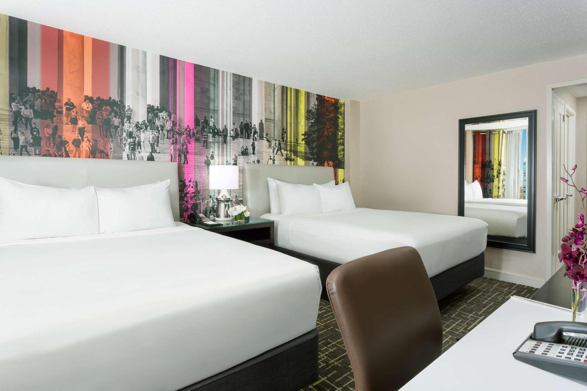 Queen Room with Two Queen Beds - High Floor,701099968:JPEG