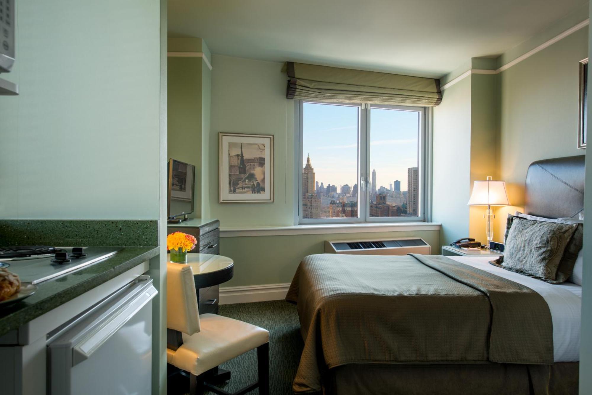Quarto com Cama Queen-size