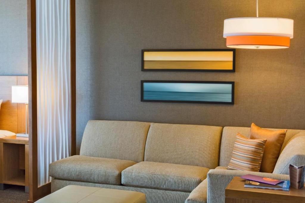King Suite with Sofa Bed and Ocean View