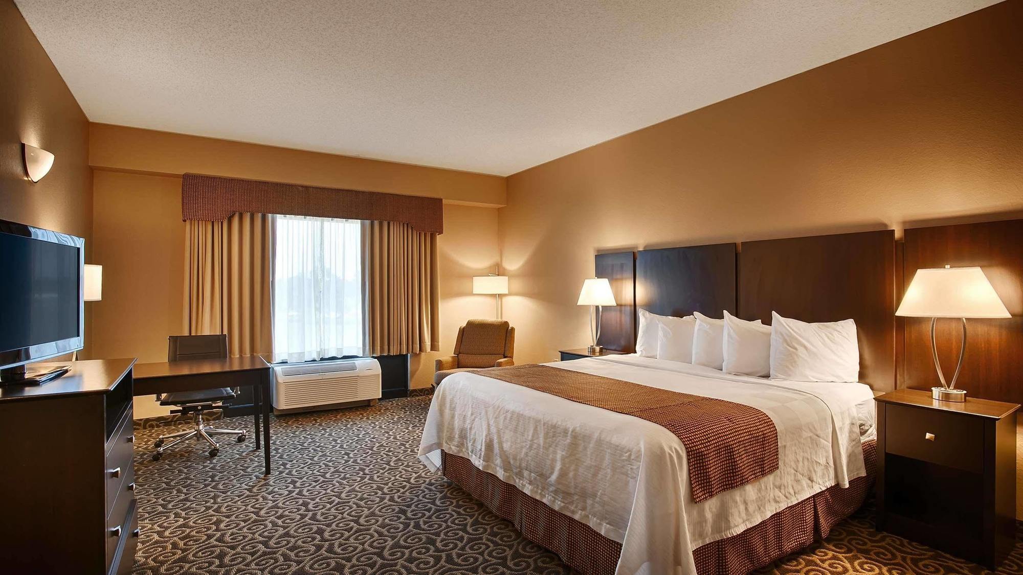 Standard King Room