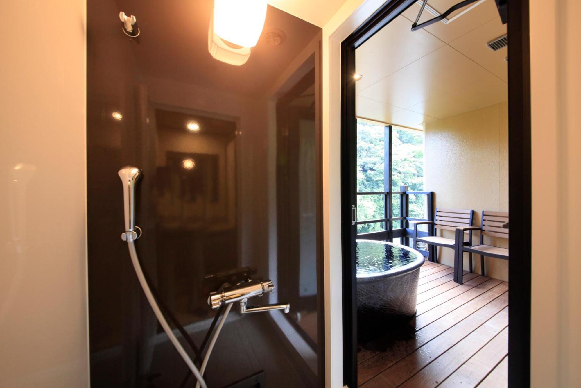 Japanese-Style Room Open-Air Bath,701632876:JPEG