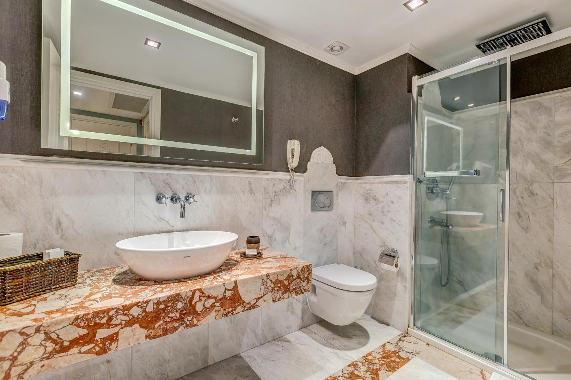 Deluxe İki Yataklı Oda - Balkonlu