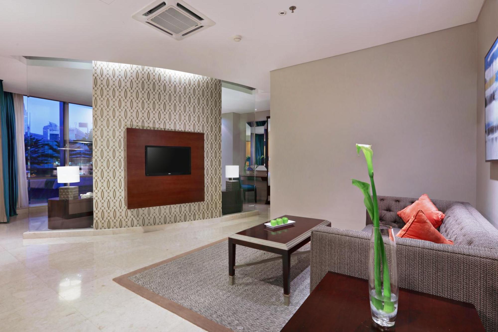 Suite mit 1 Schlafzimmer und Poolblick