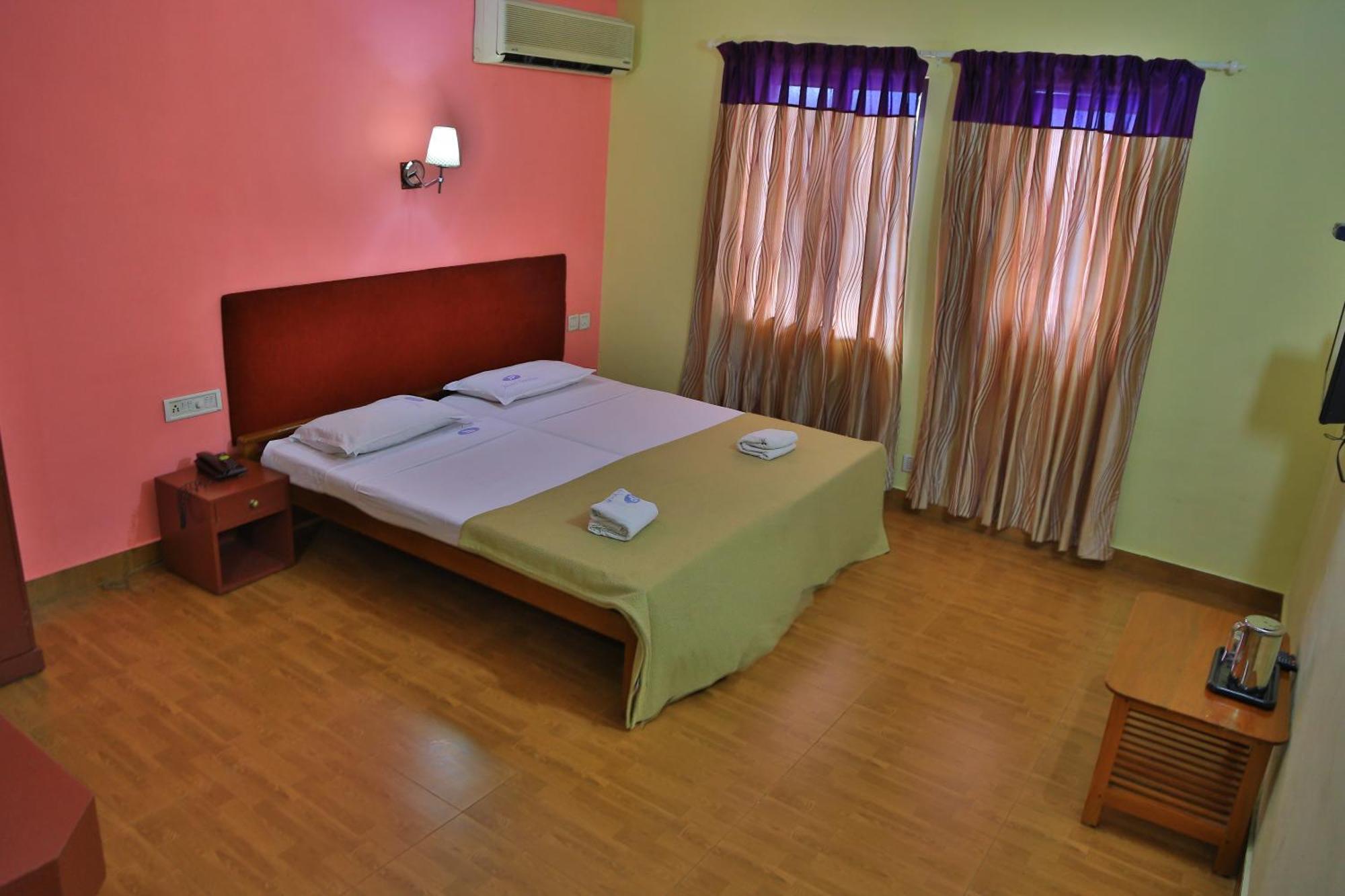 Deluxe Single Room