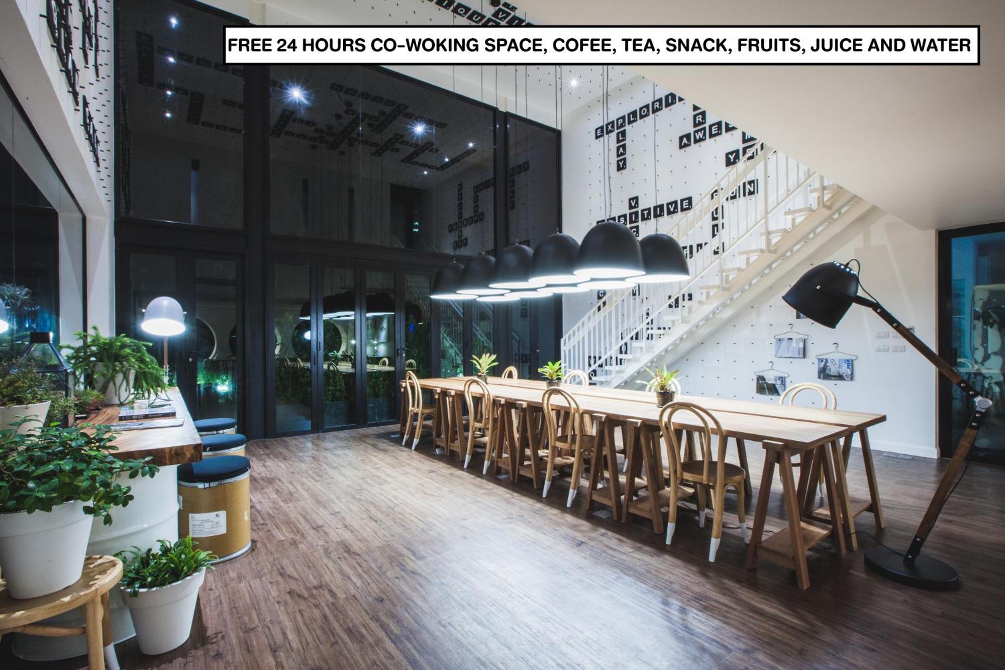 Hébergement Lit Double Deluxe (sans Baignoire) + 24 Heures Gratuites dans Espace de Coworking