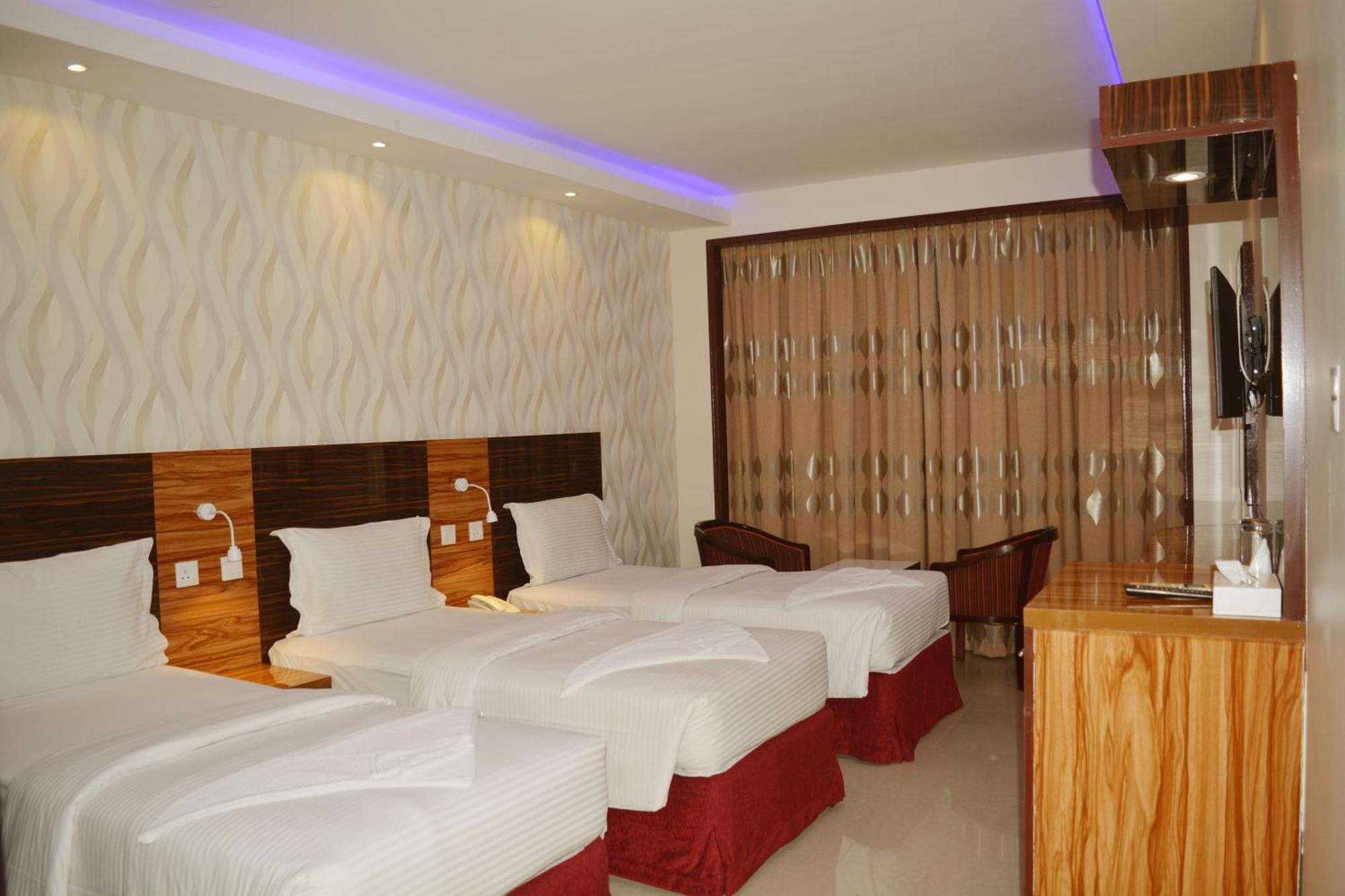 Triple Room