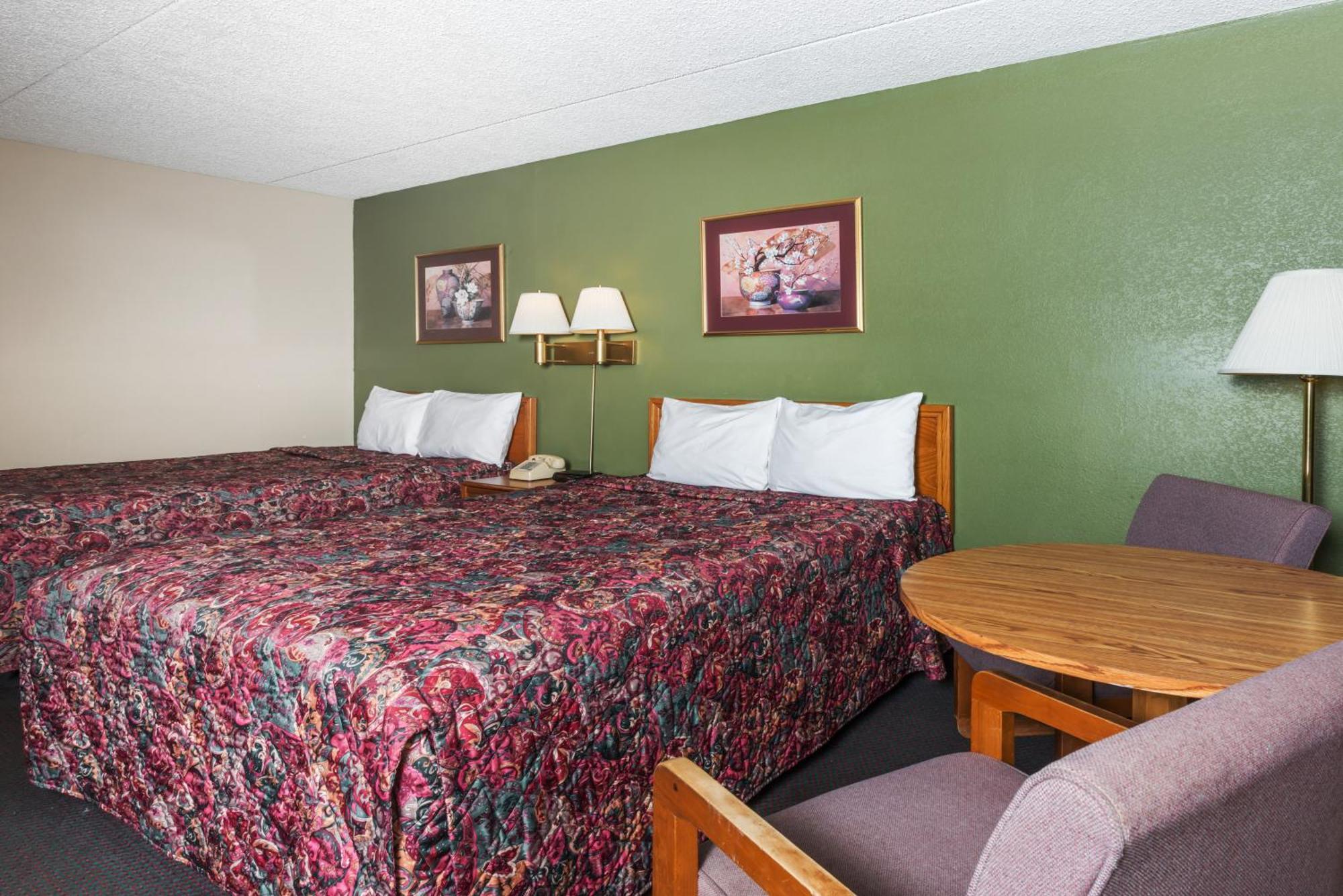 Queen Room with Two Queen Beds - Non-Smoking