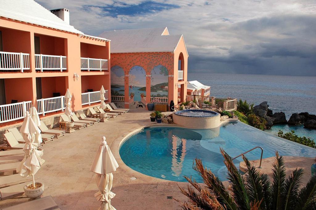 Pool side - King Room with Ocean View