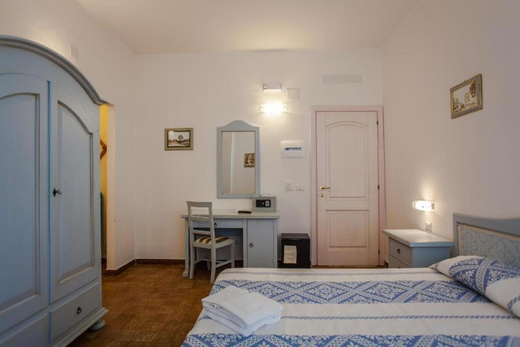 Classic Dreibettzimmer