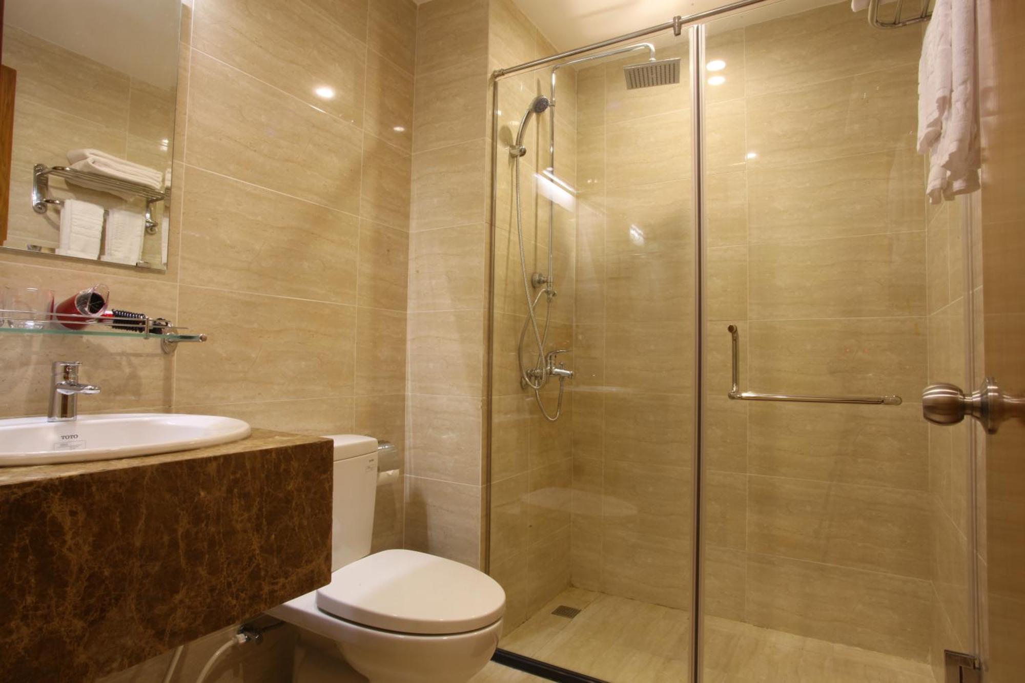 Superior Twin Room with City View