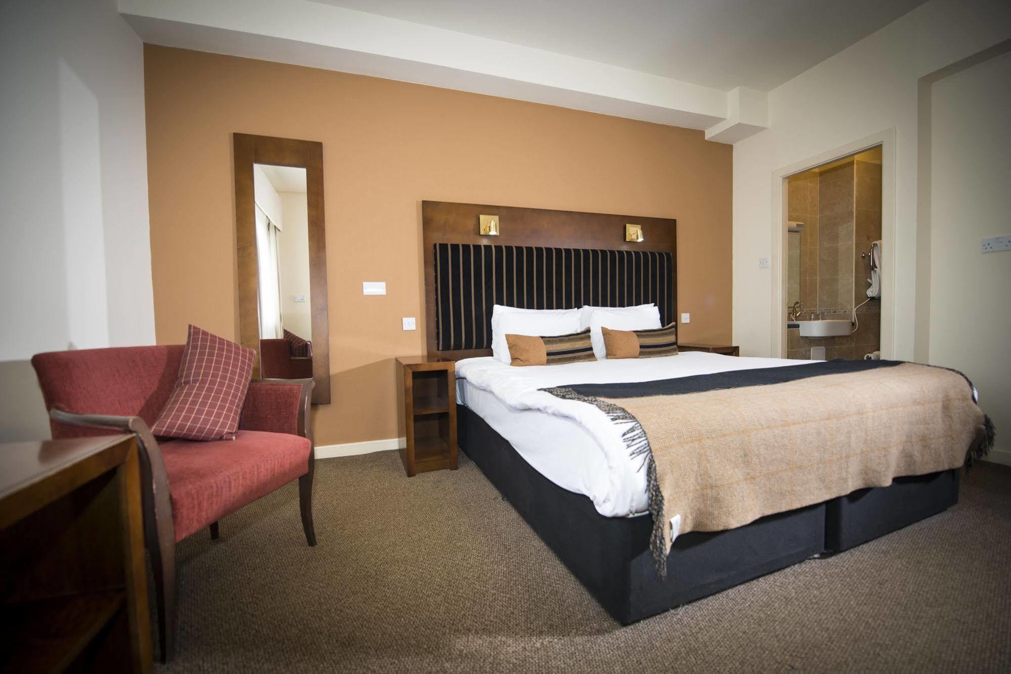 Double or Twin Room,703485172:JPEG