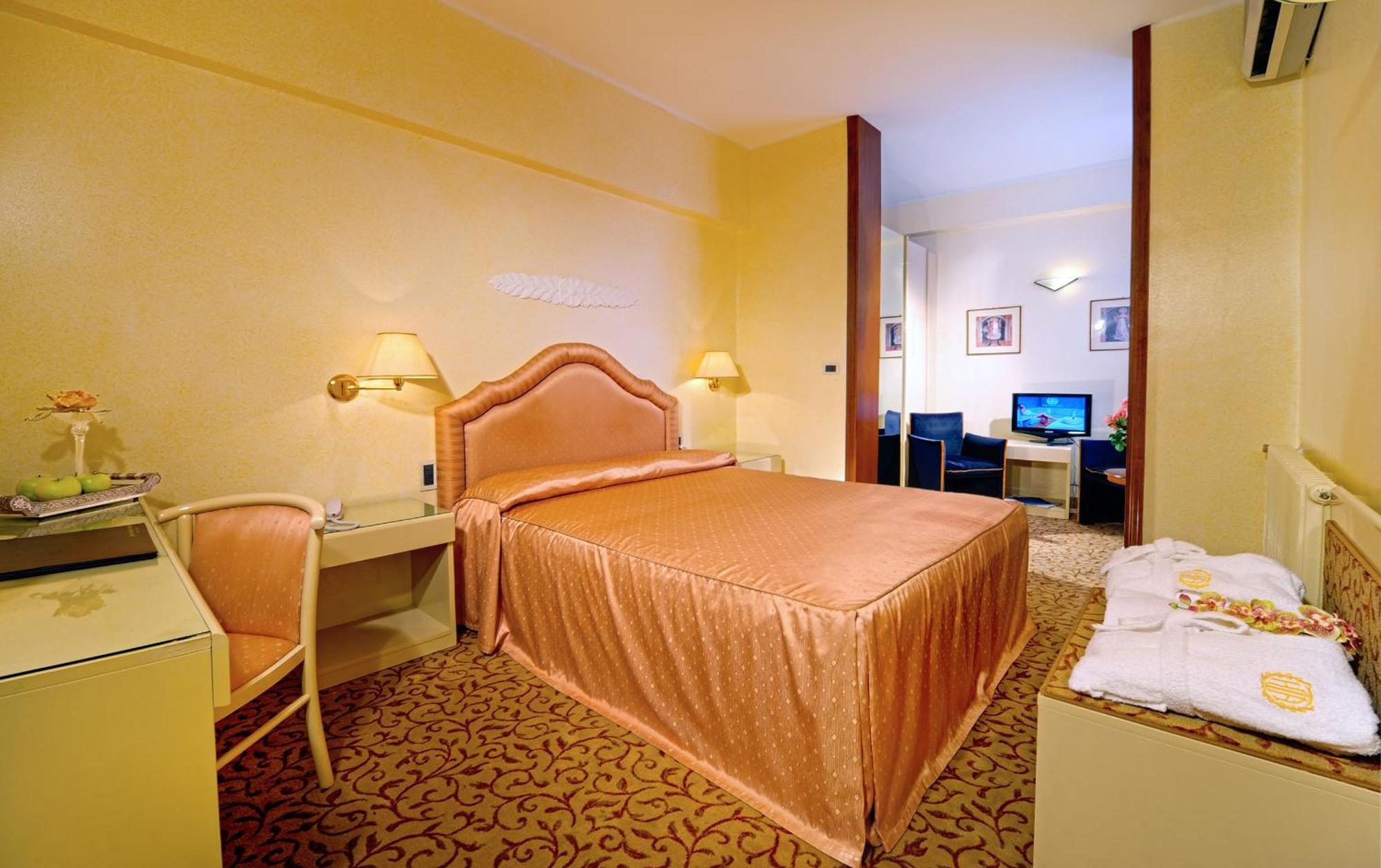 Small Double Room