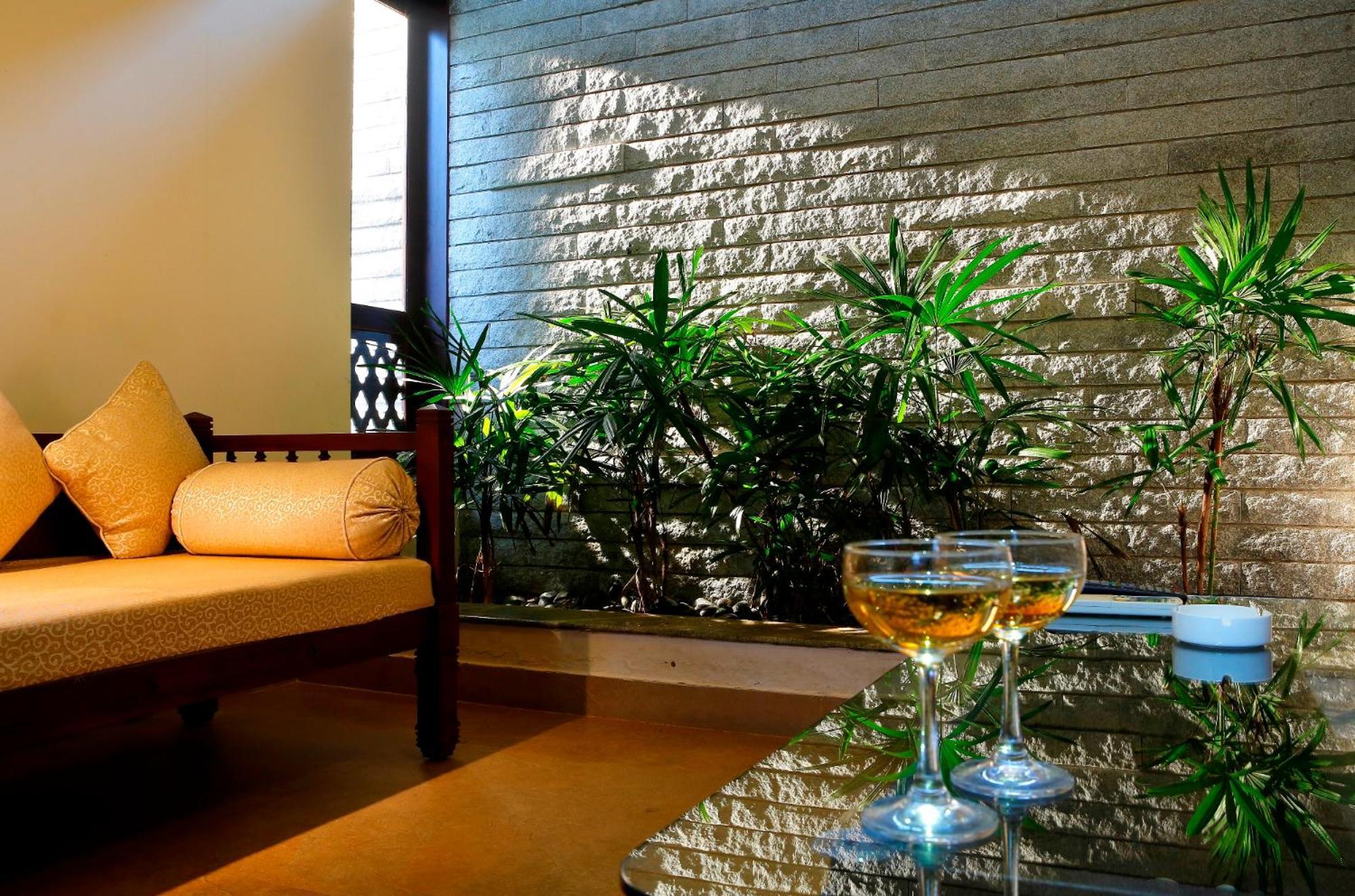 Premium Pool Suite with Evening Hi-Tea Complimentary