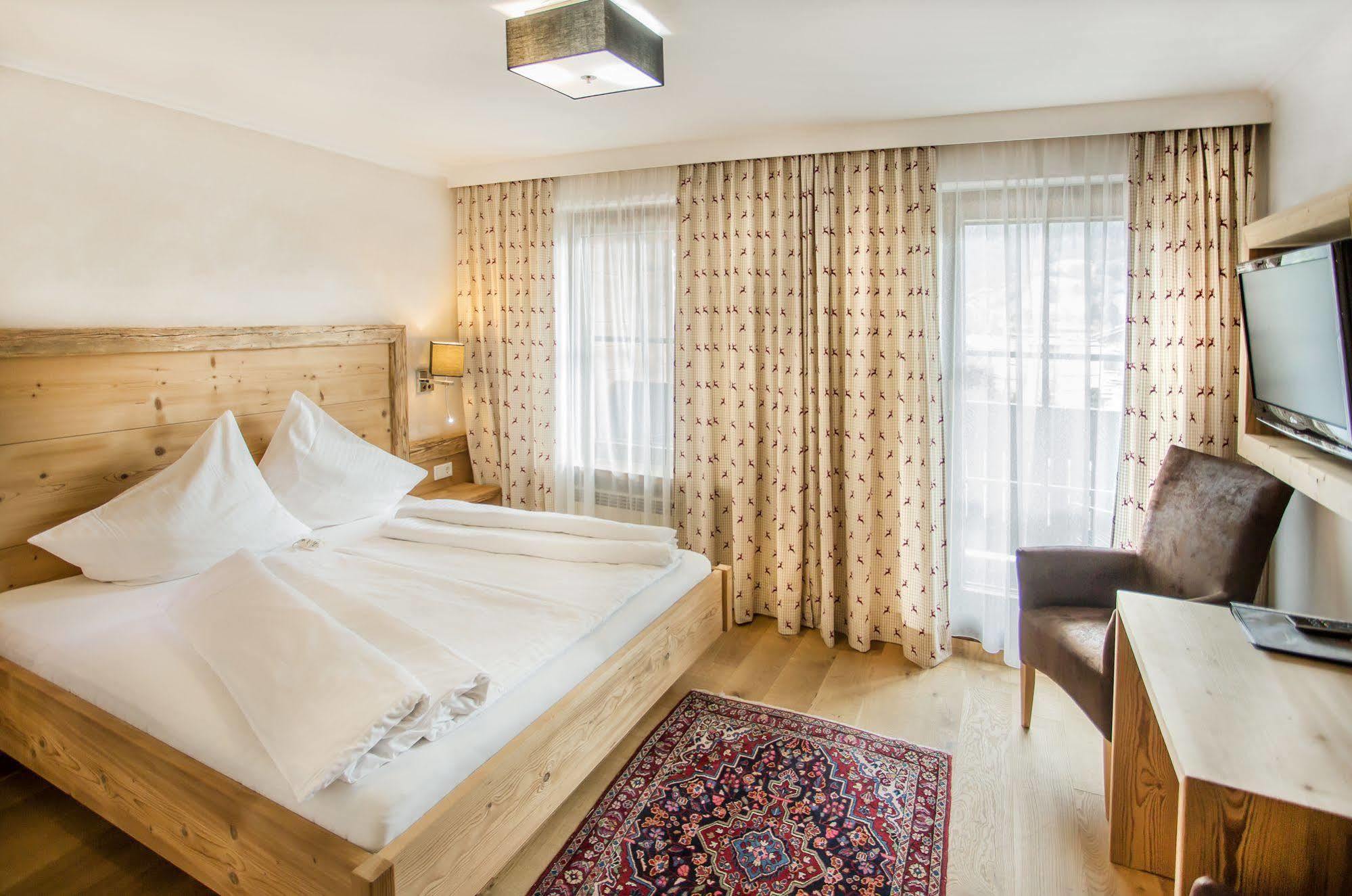 Doppelzimmer mit Balkon