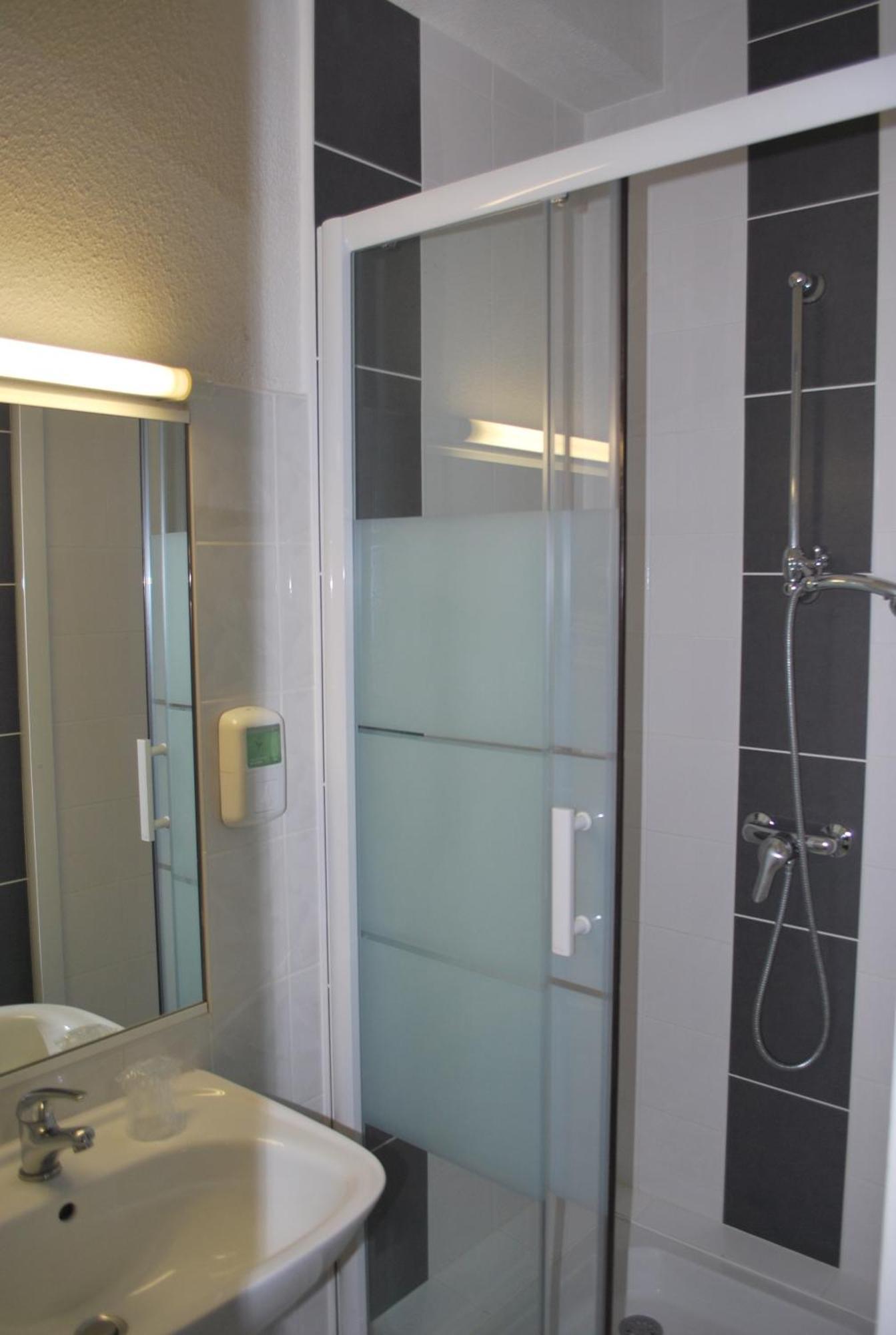 Twin Room,1228809137:JPEG