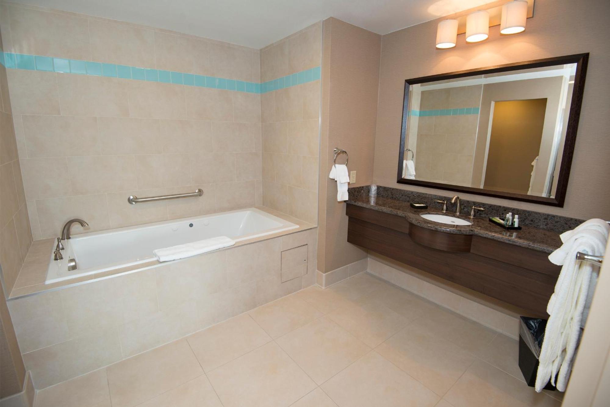 One-Bedroom Suite,1771601009:JPEG