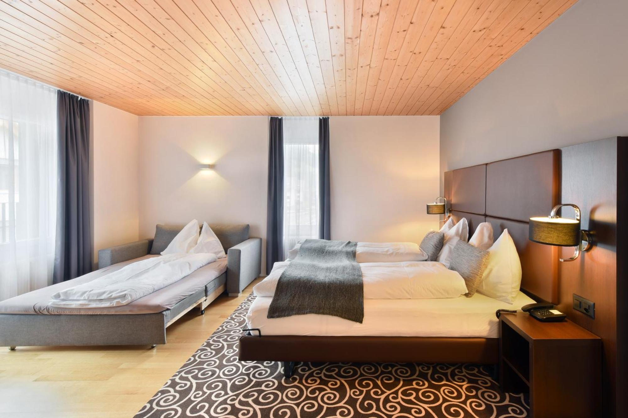 Comfort Triple Room