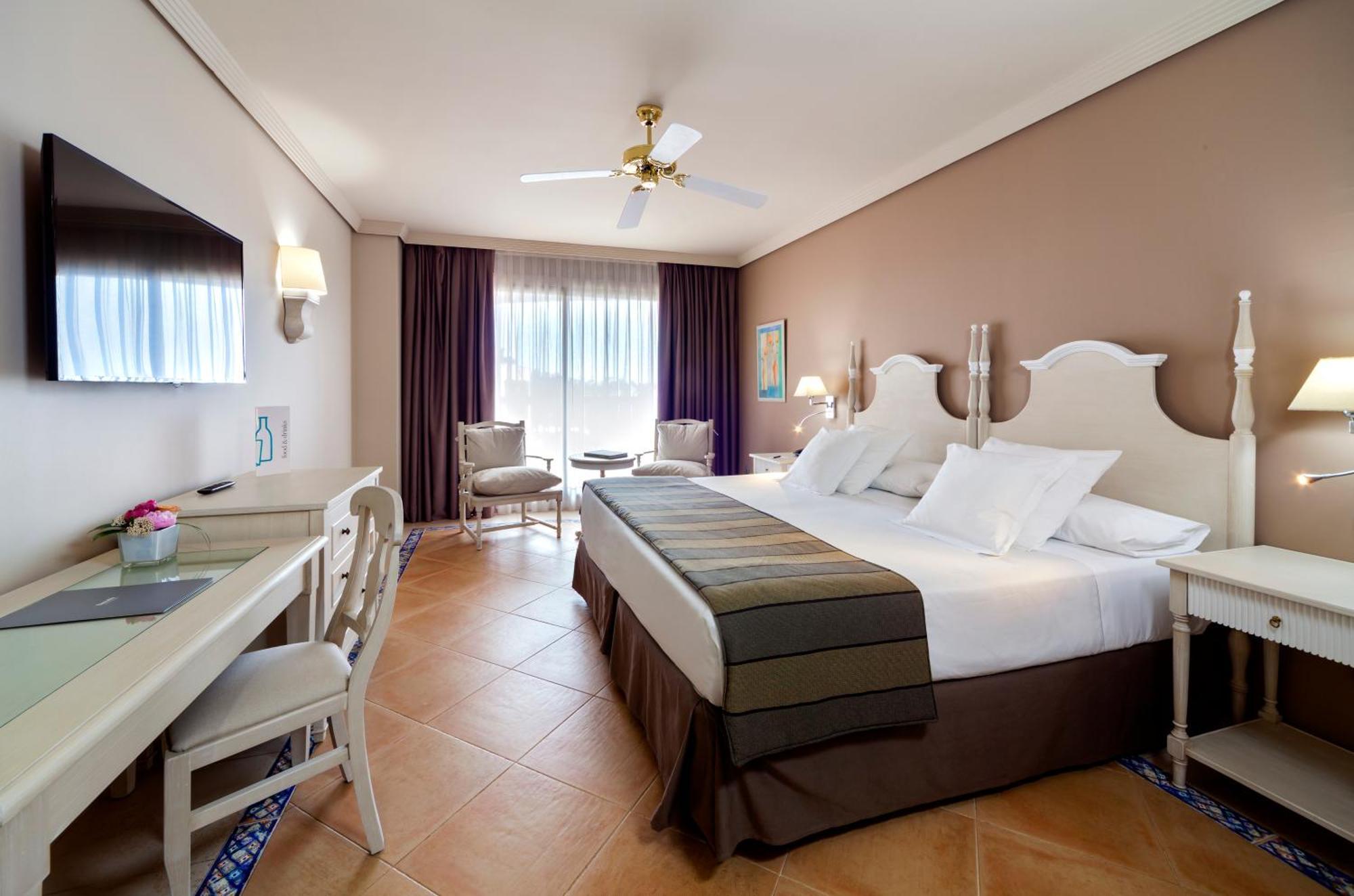 Superior Double Room,773142250:JPEG