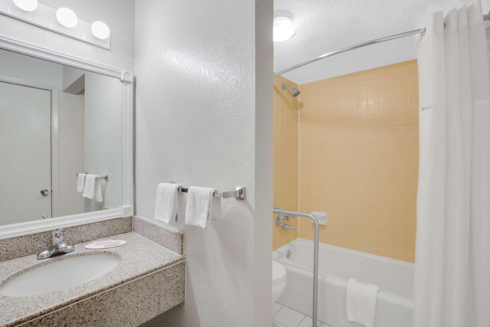 Double Room - Disability Access/Non-Smoking