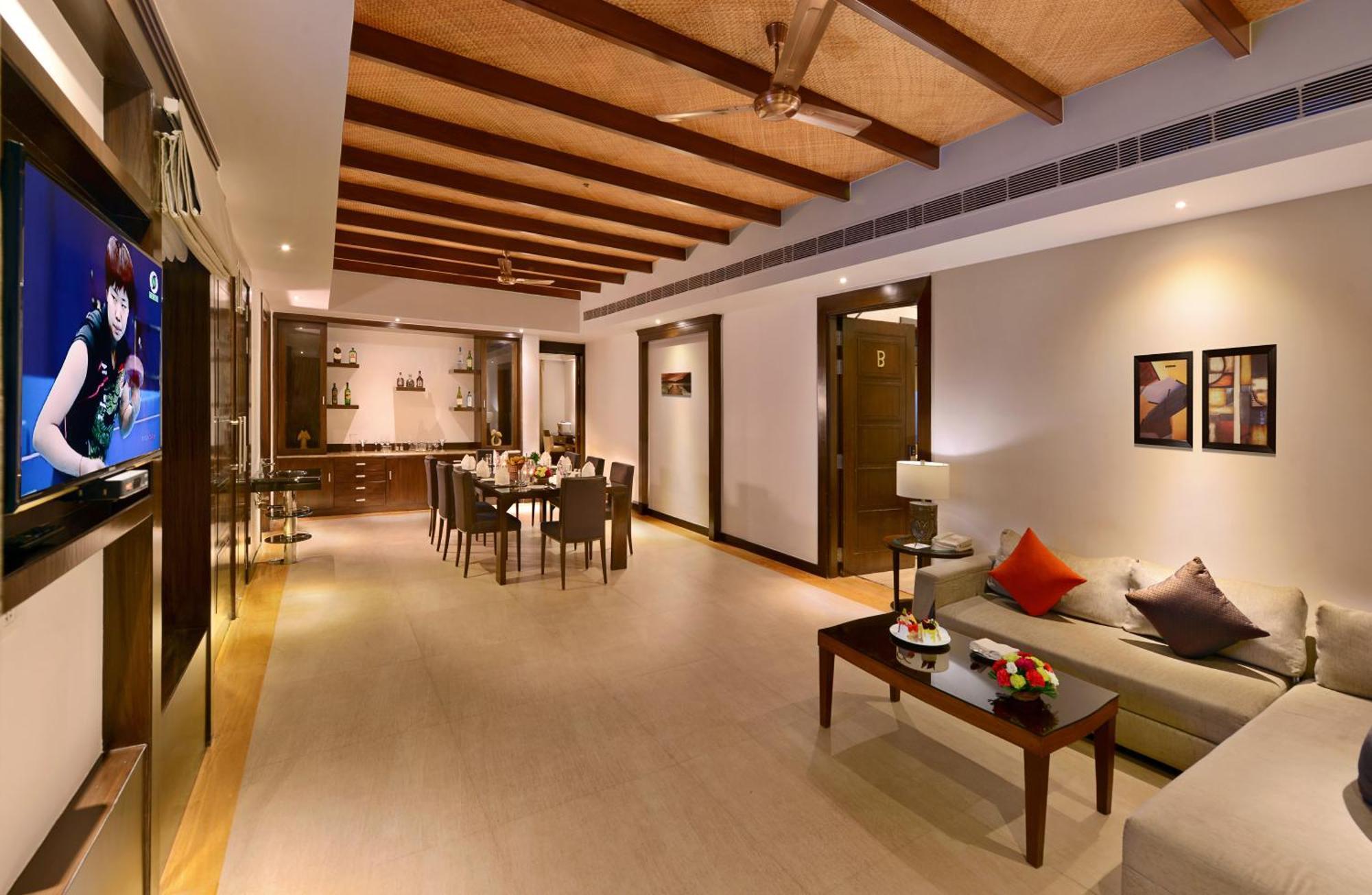 Presidential Villa - 20% off on F&B, 20% off on Spa and Laundry, Happy Hours from 11 AM to 7 PM