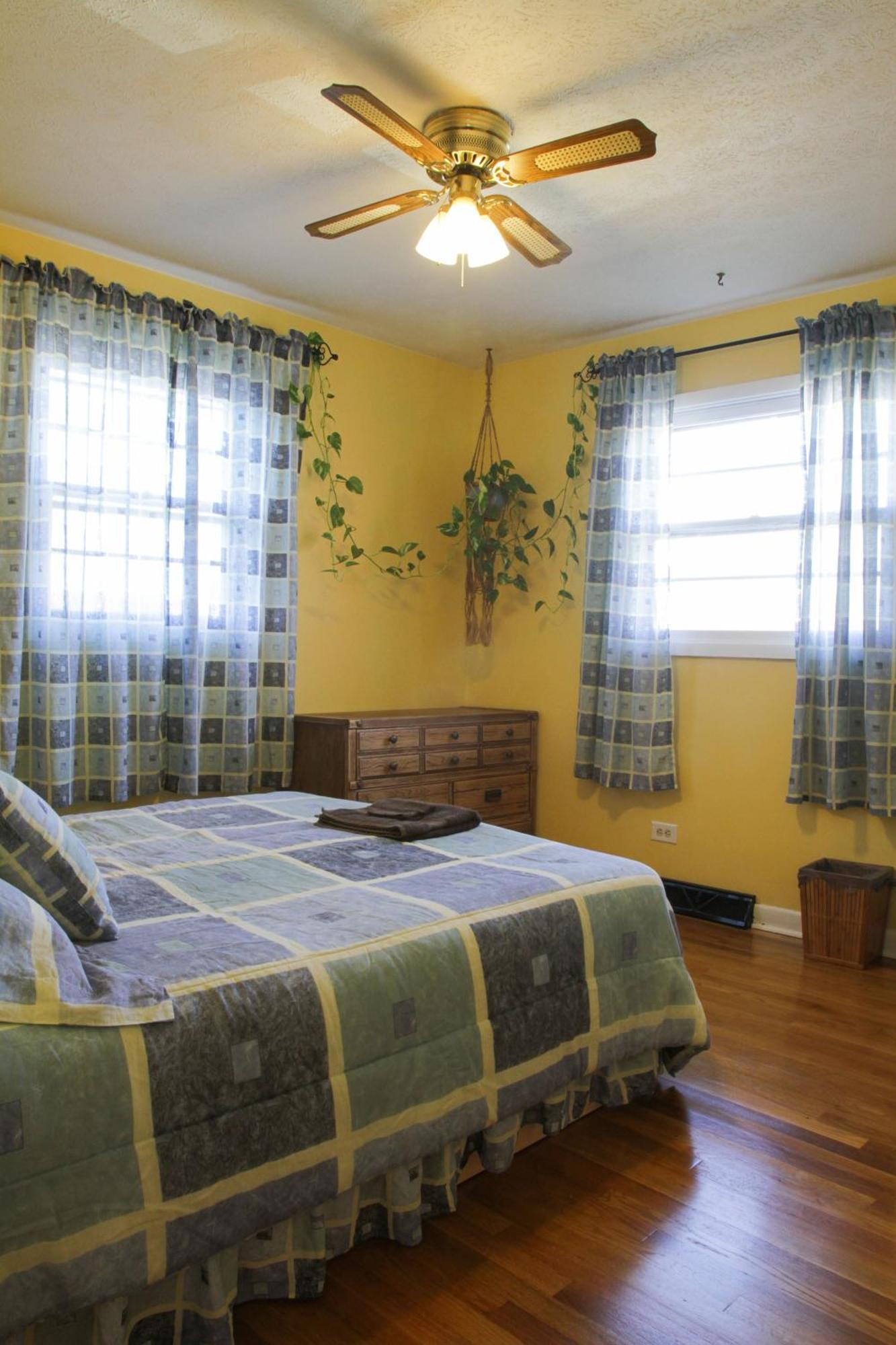 Queen Room