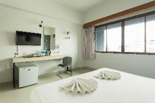 ห้องมาตรฐานเตียงใหญ่หรือเตียงแฝด