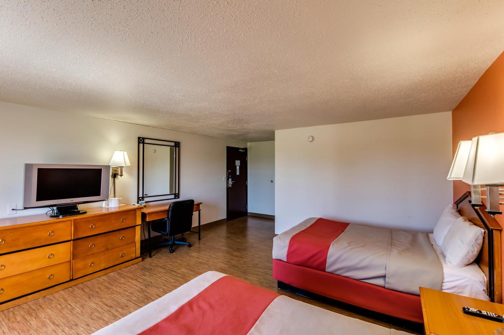 Quadruple Room - Non-Smoking