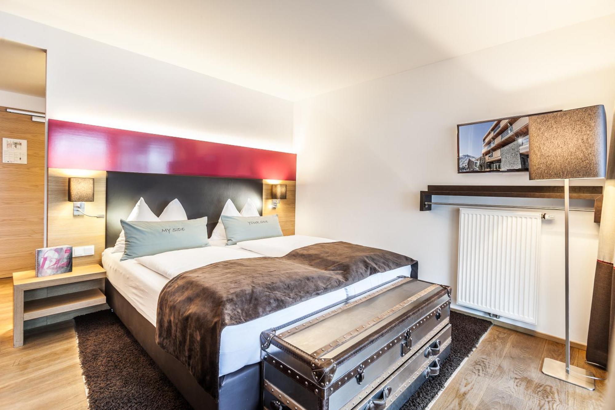 Standard Double Room,705725755:JPEG