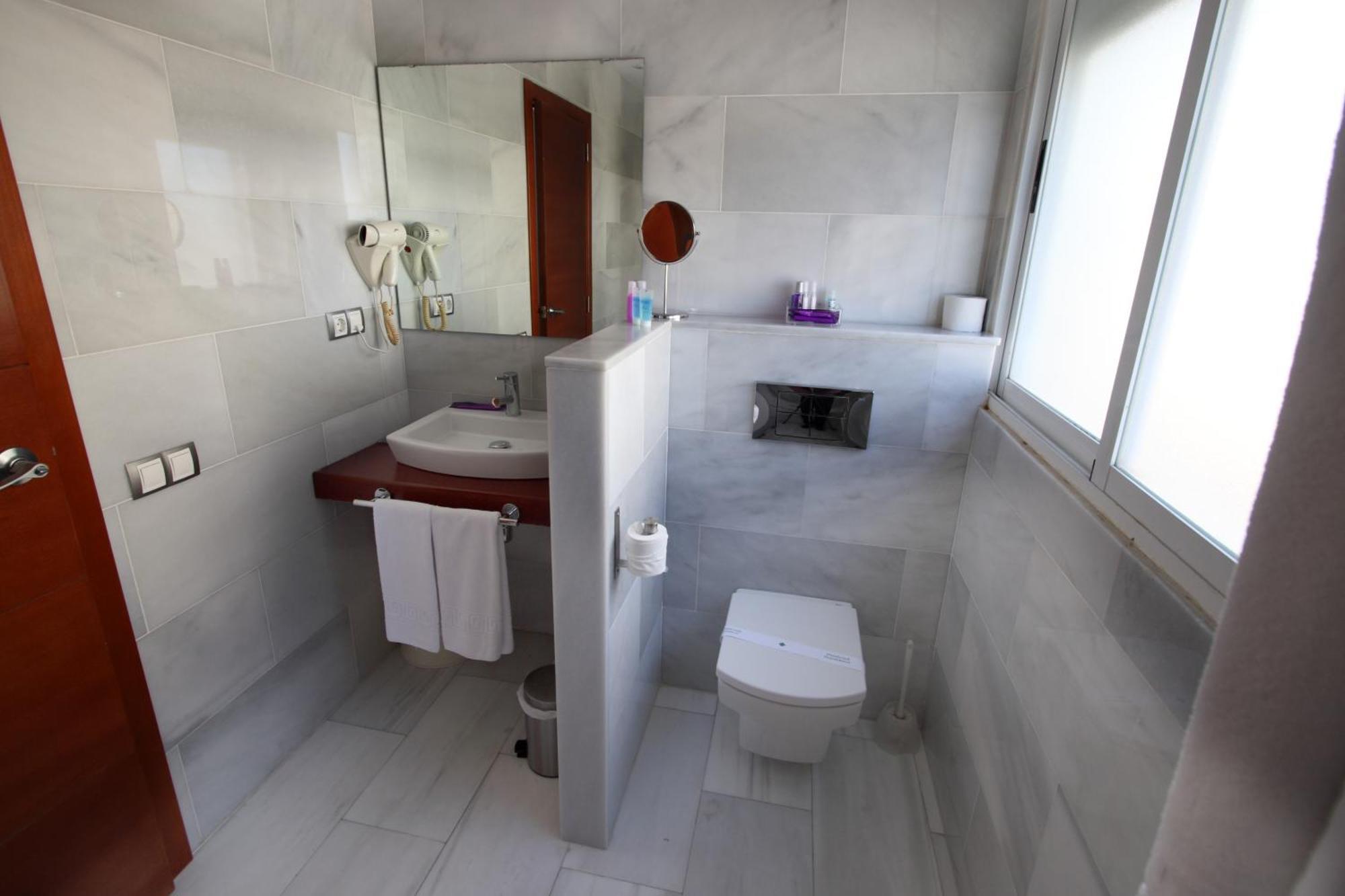 Superior Twin Room with Sea View