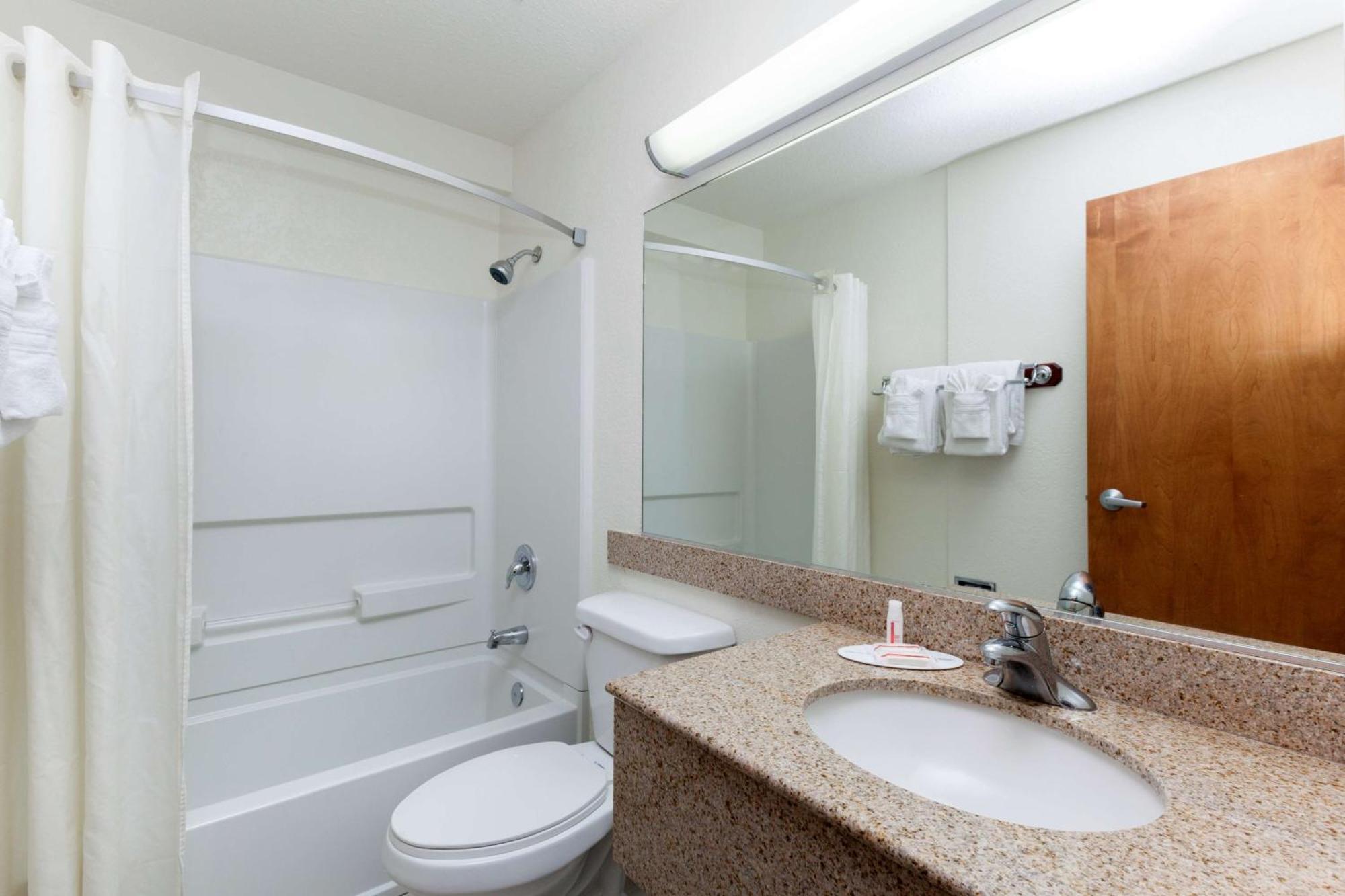 Studio Suite met 2 Queensize Bedden en Stapelbed - Rookvrij