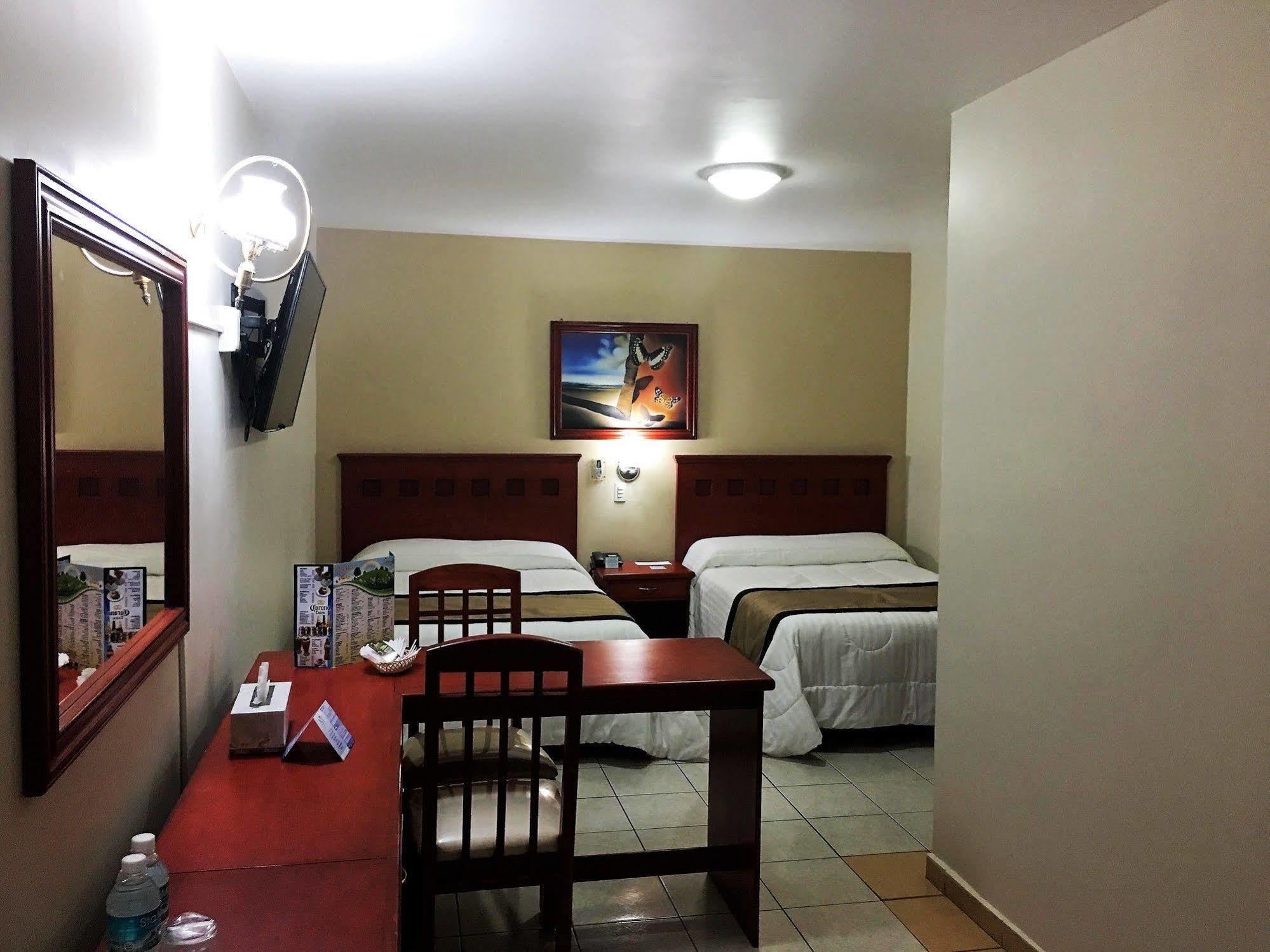 Habitación Doble Estándar con 2 camas dobles