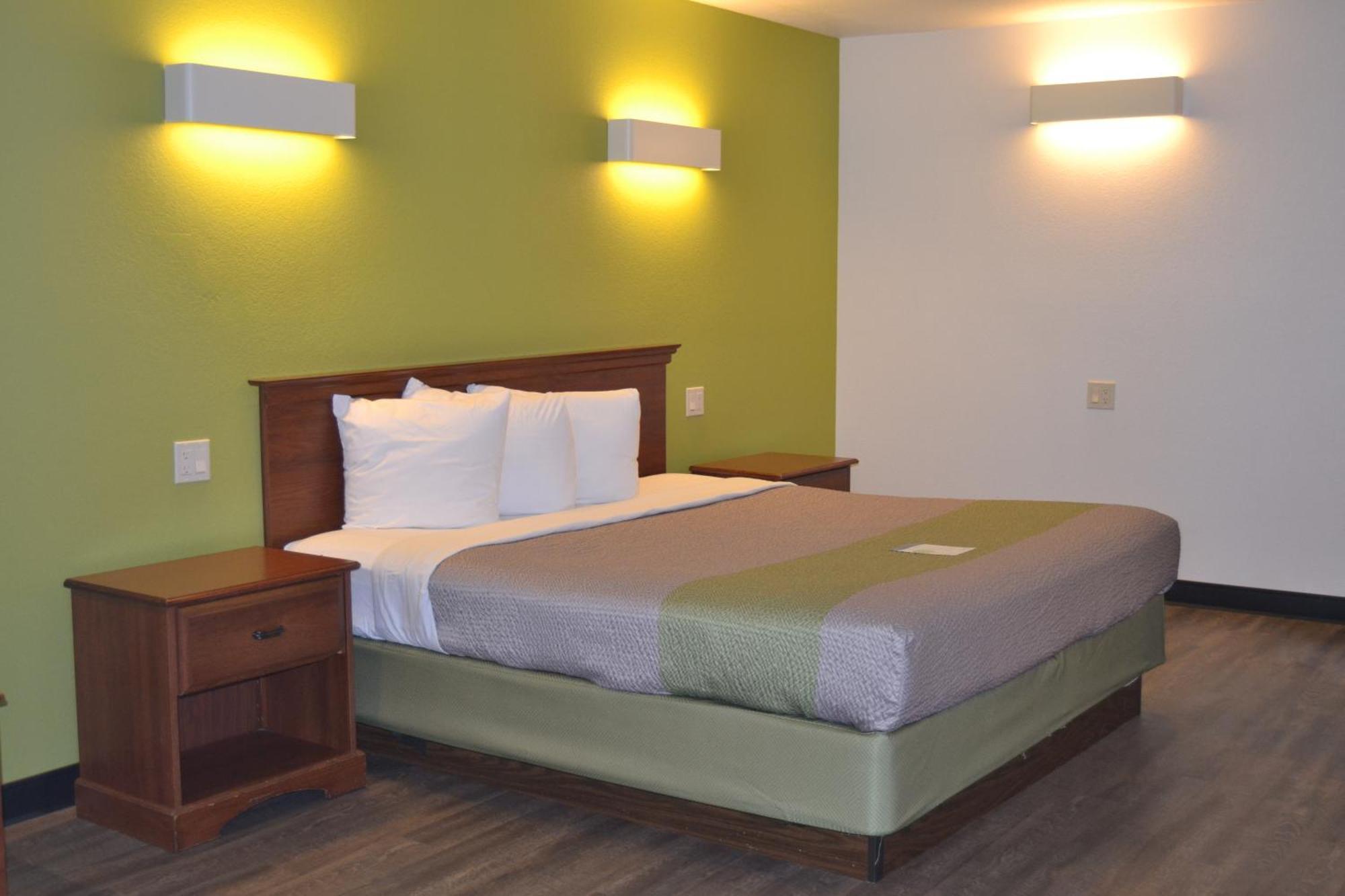 Standard King Room