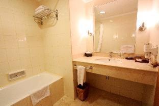 Studio Double Room with Small Kitchen