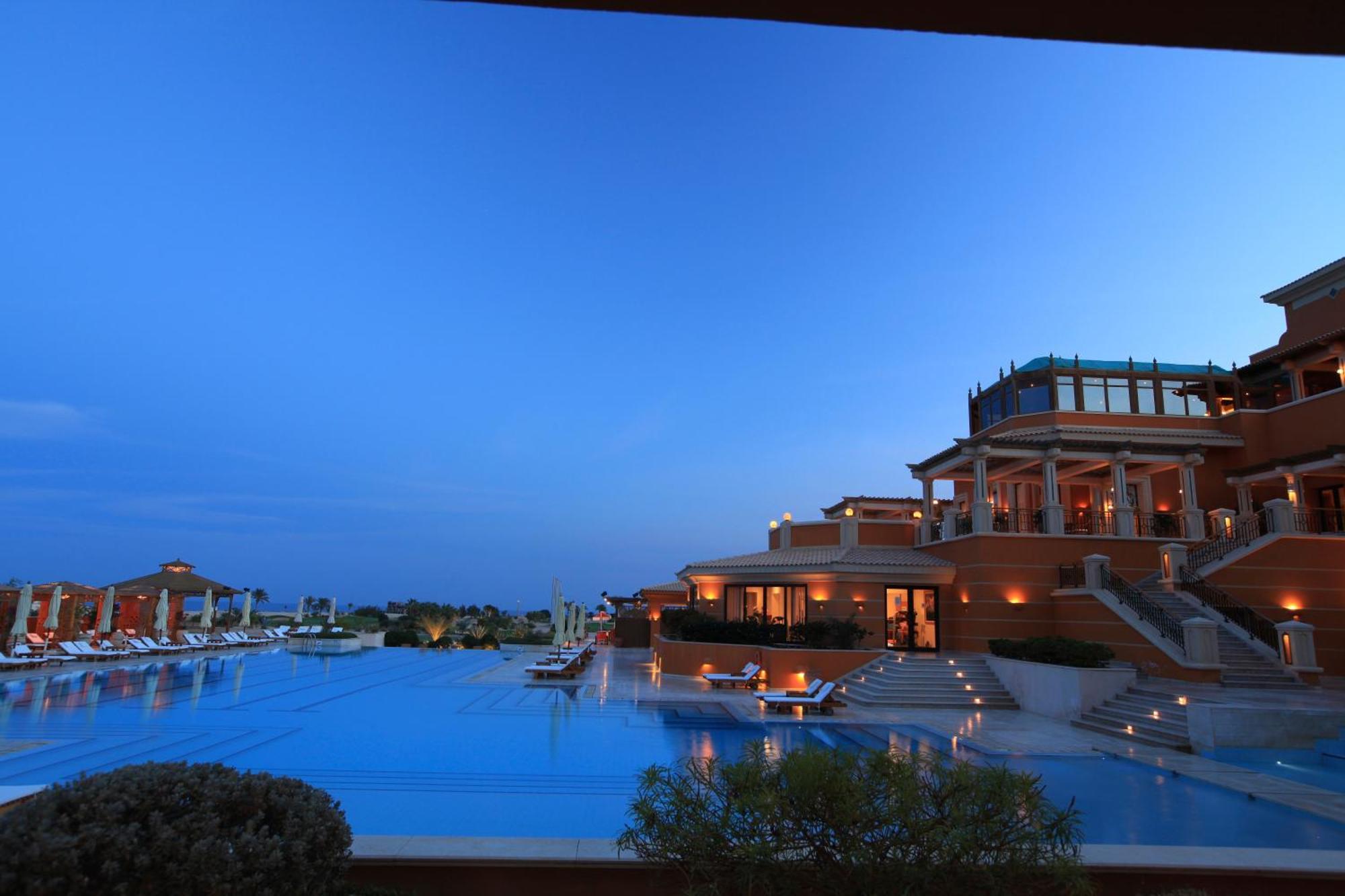 Executive King or Twin Golf, Pool and Sea View