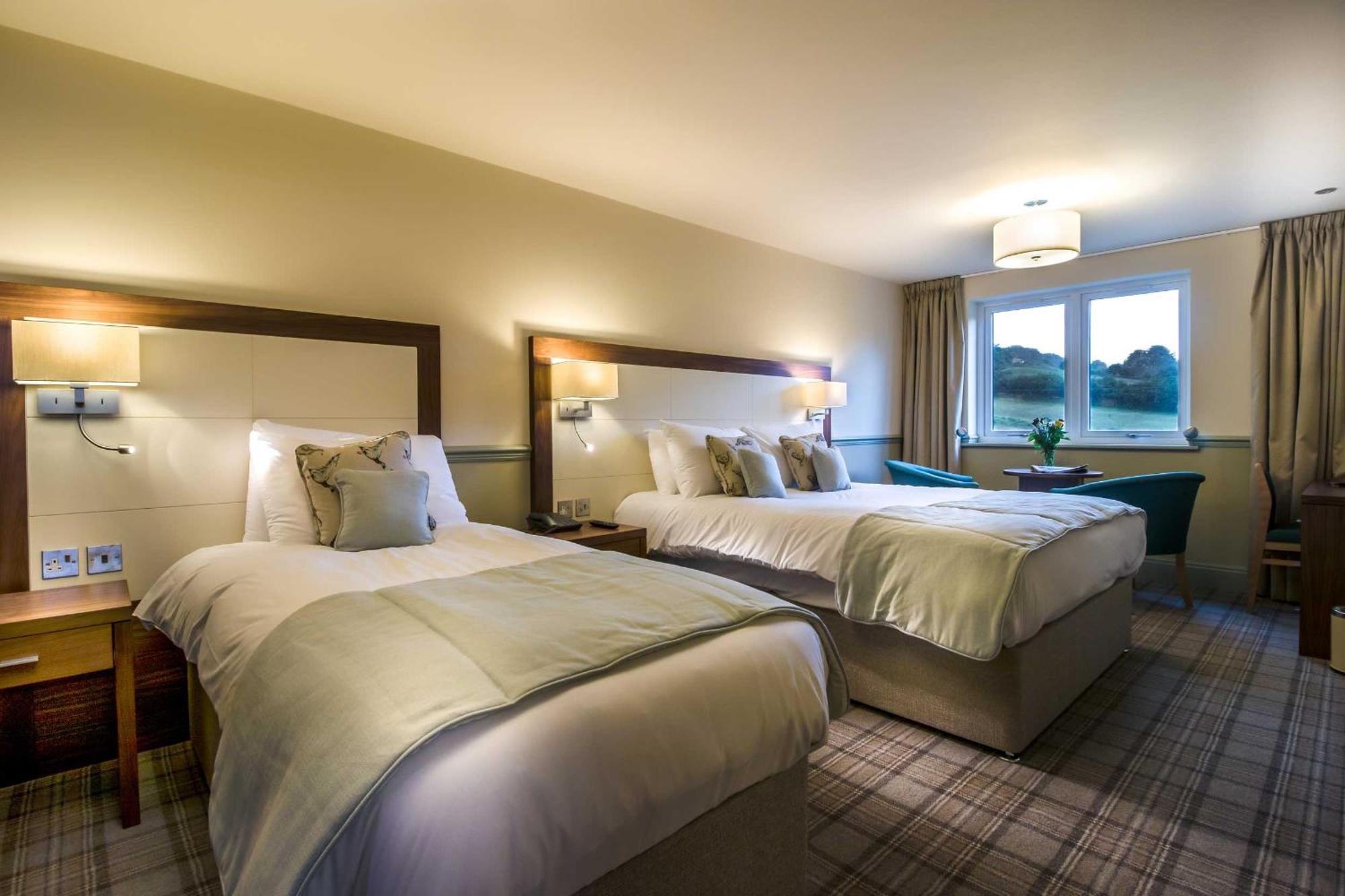 Deluxe Family Room