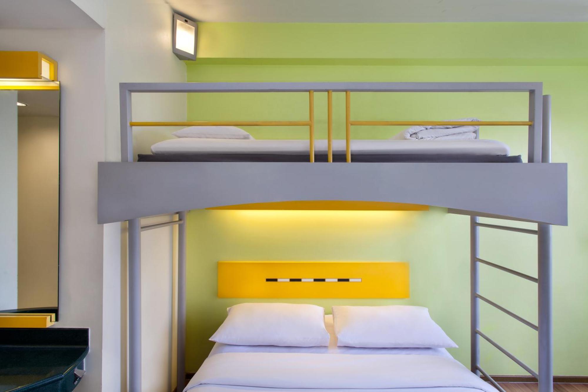 Queen Room with Bunk Bed