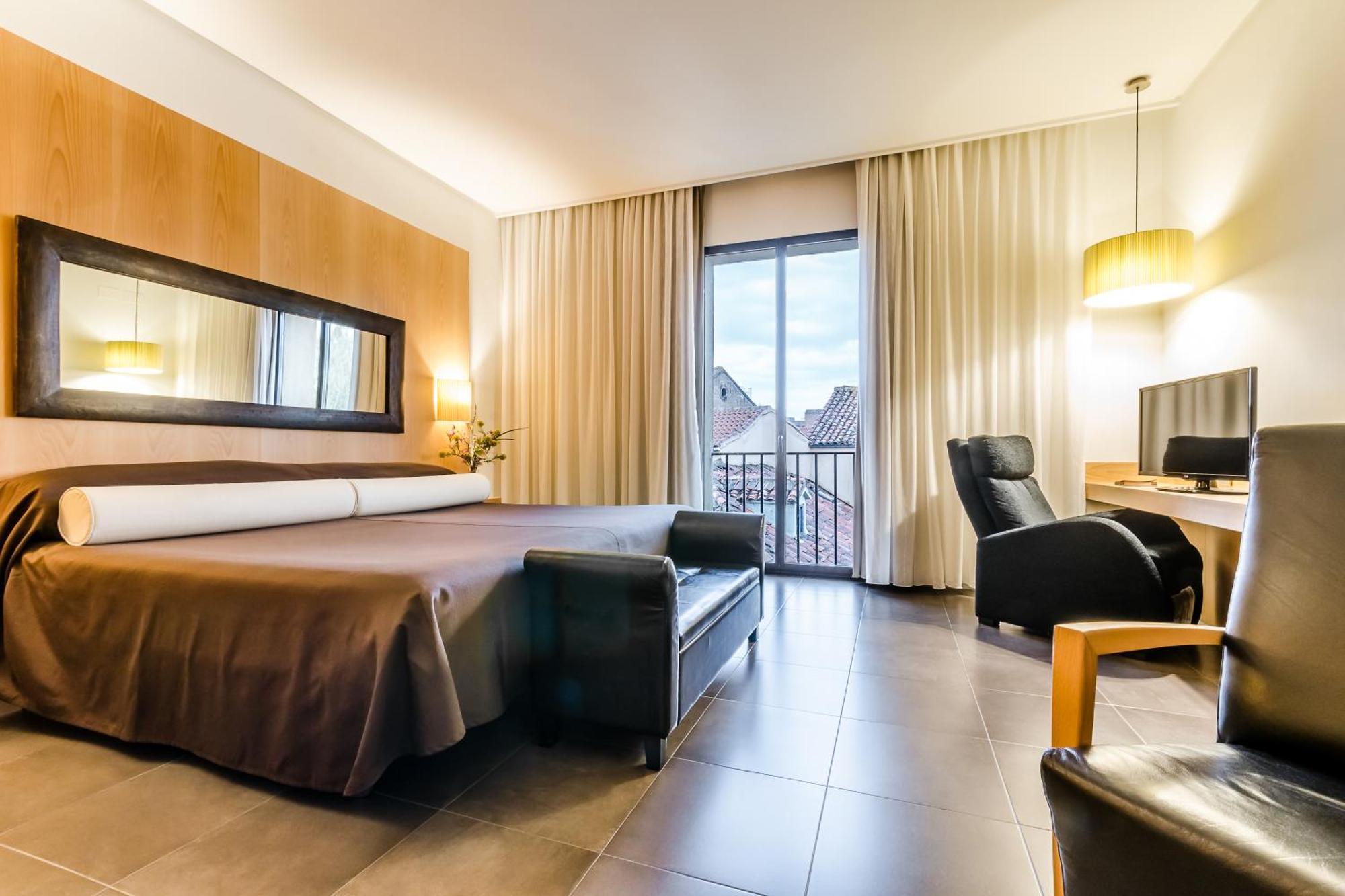 Habitación Doble con bañera de hidromasaje - 1 cama extragrande