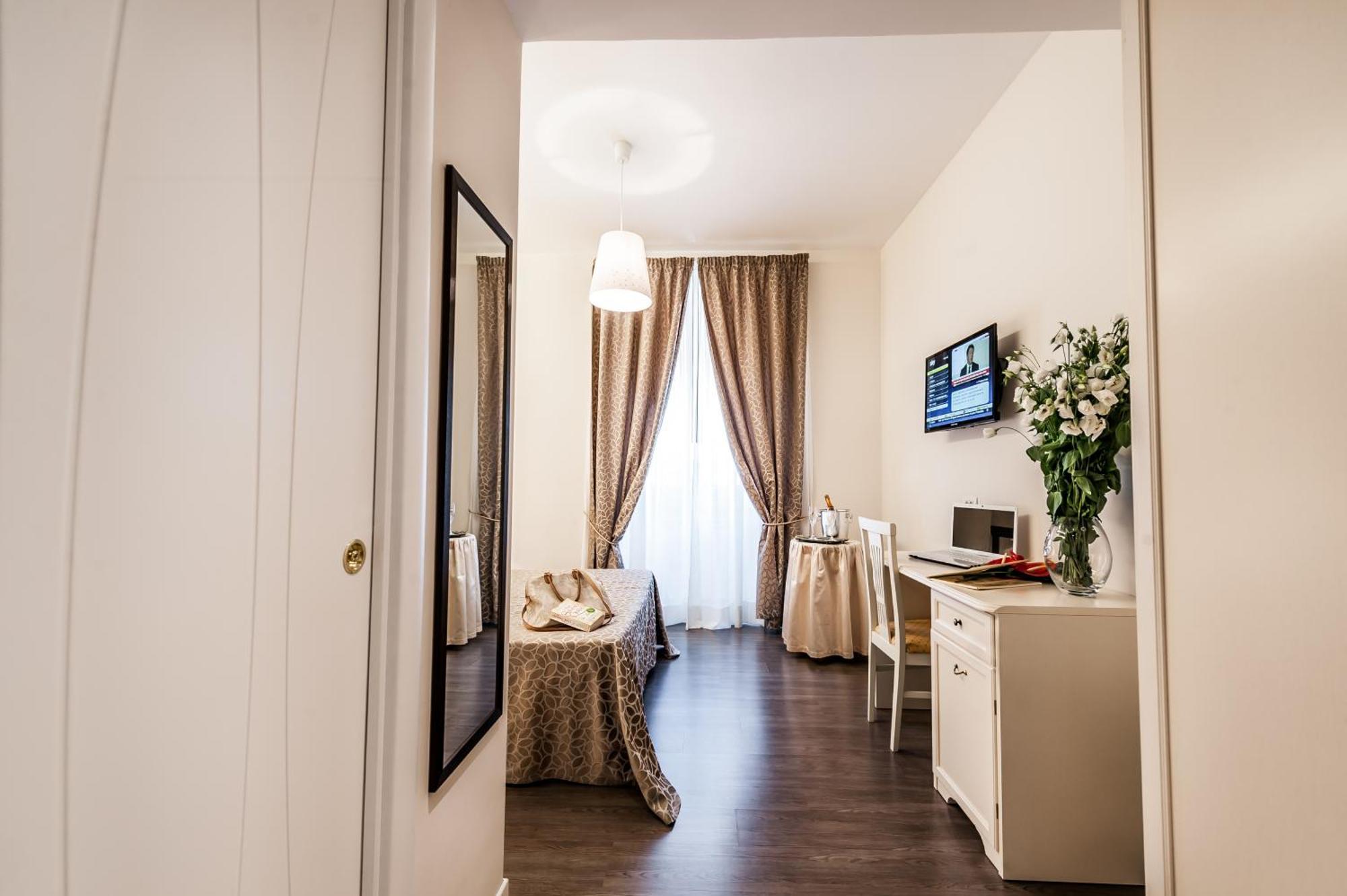 Comfort Double Room,707529478:JPEG