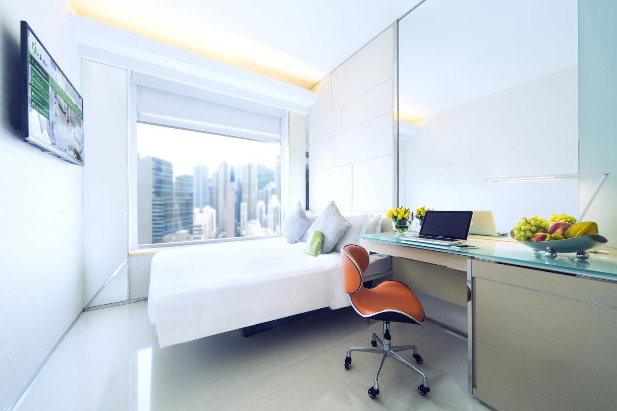 iSelect Queen Room
