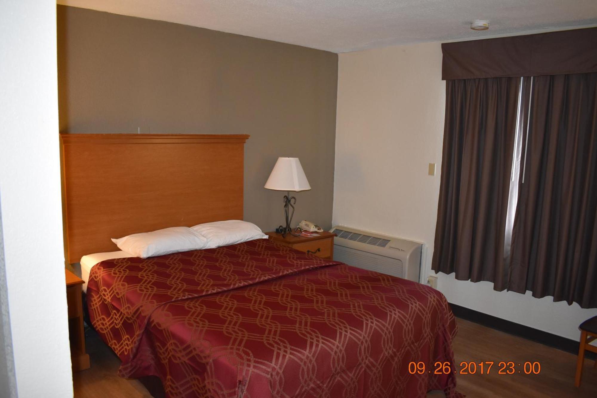 Queen Room - Disability Access