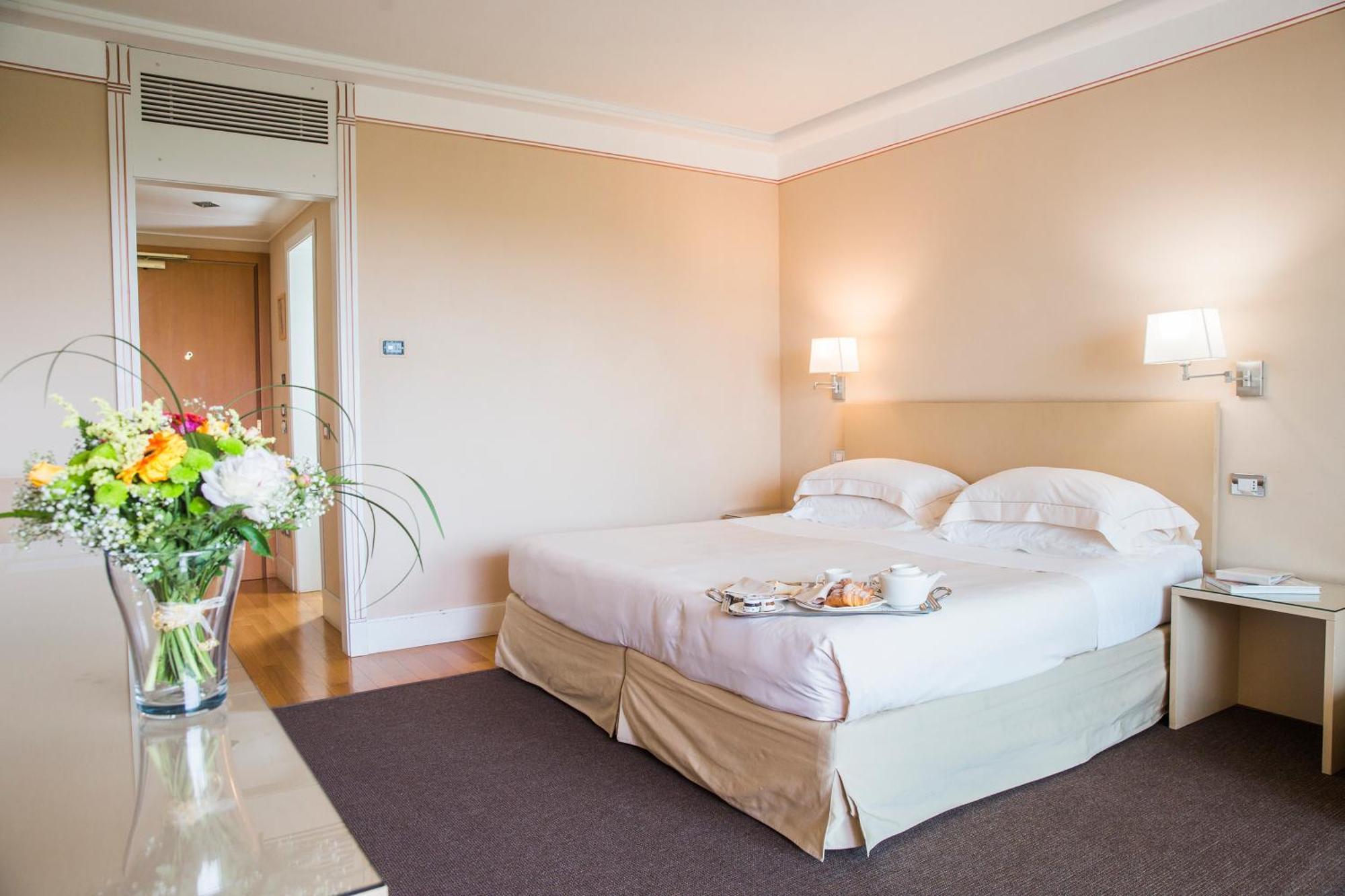 Standard Room with Garden View and Spa Access