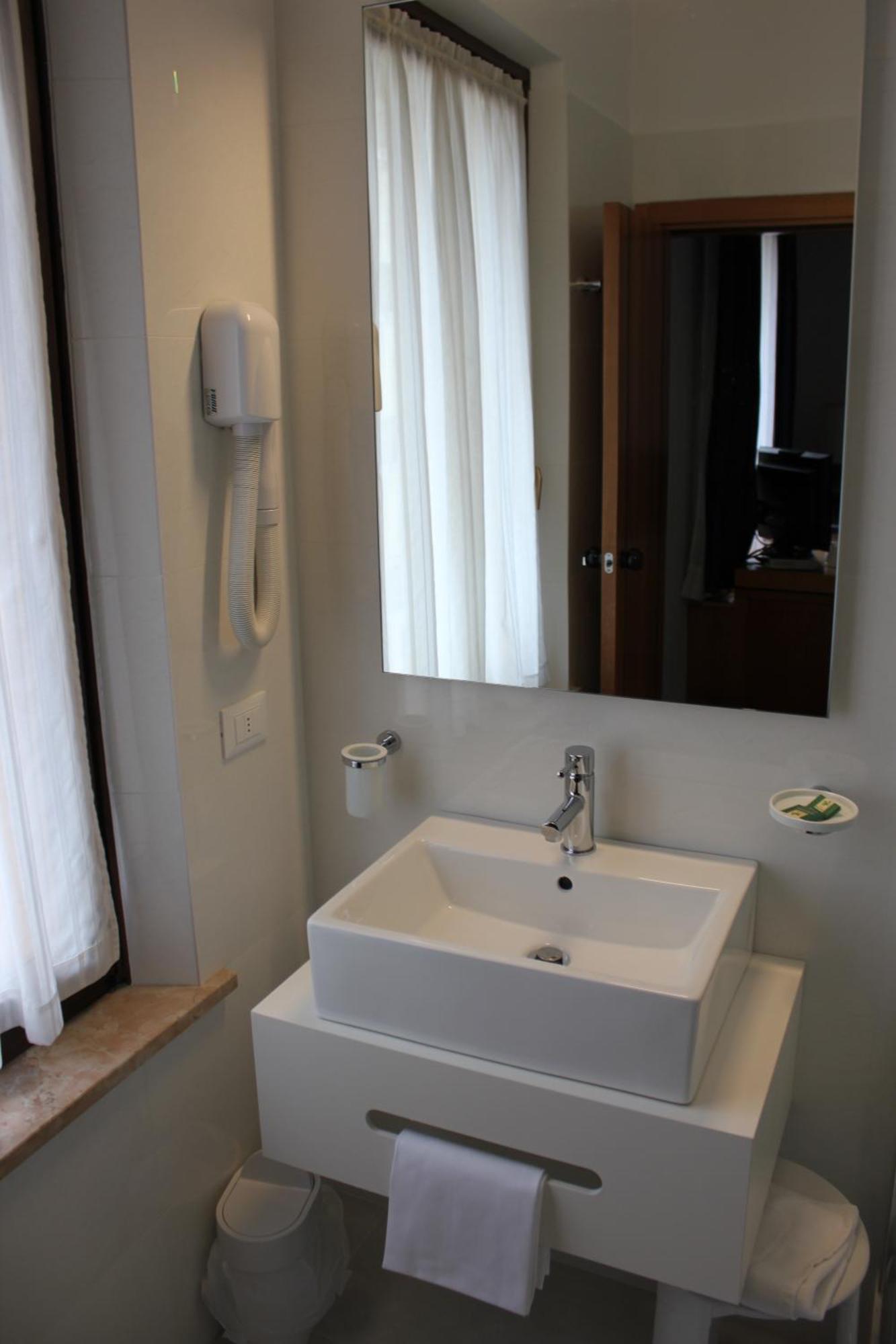 Basic Double Room