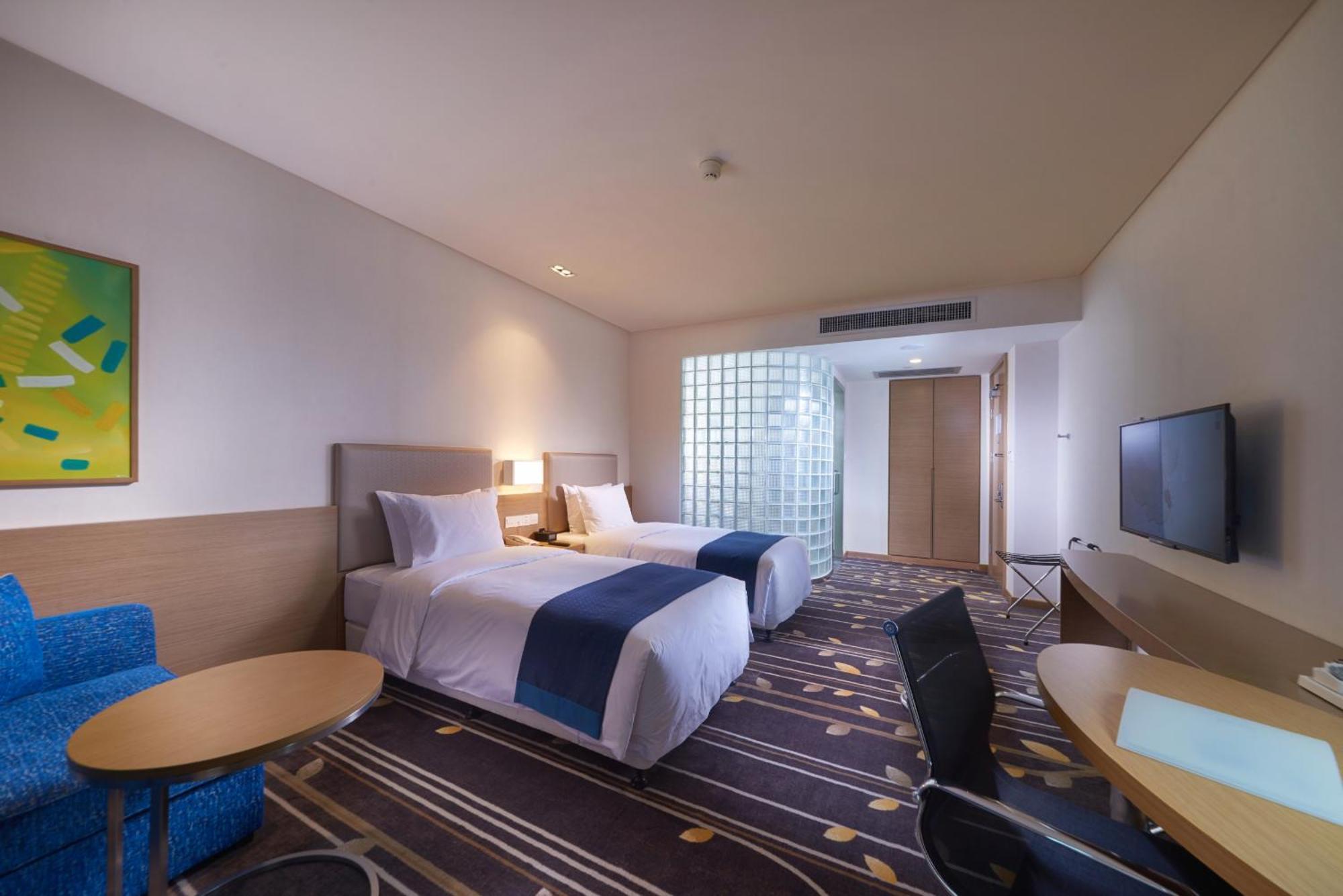 Standard Twin Room with Two Twin Beds